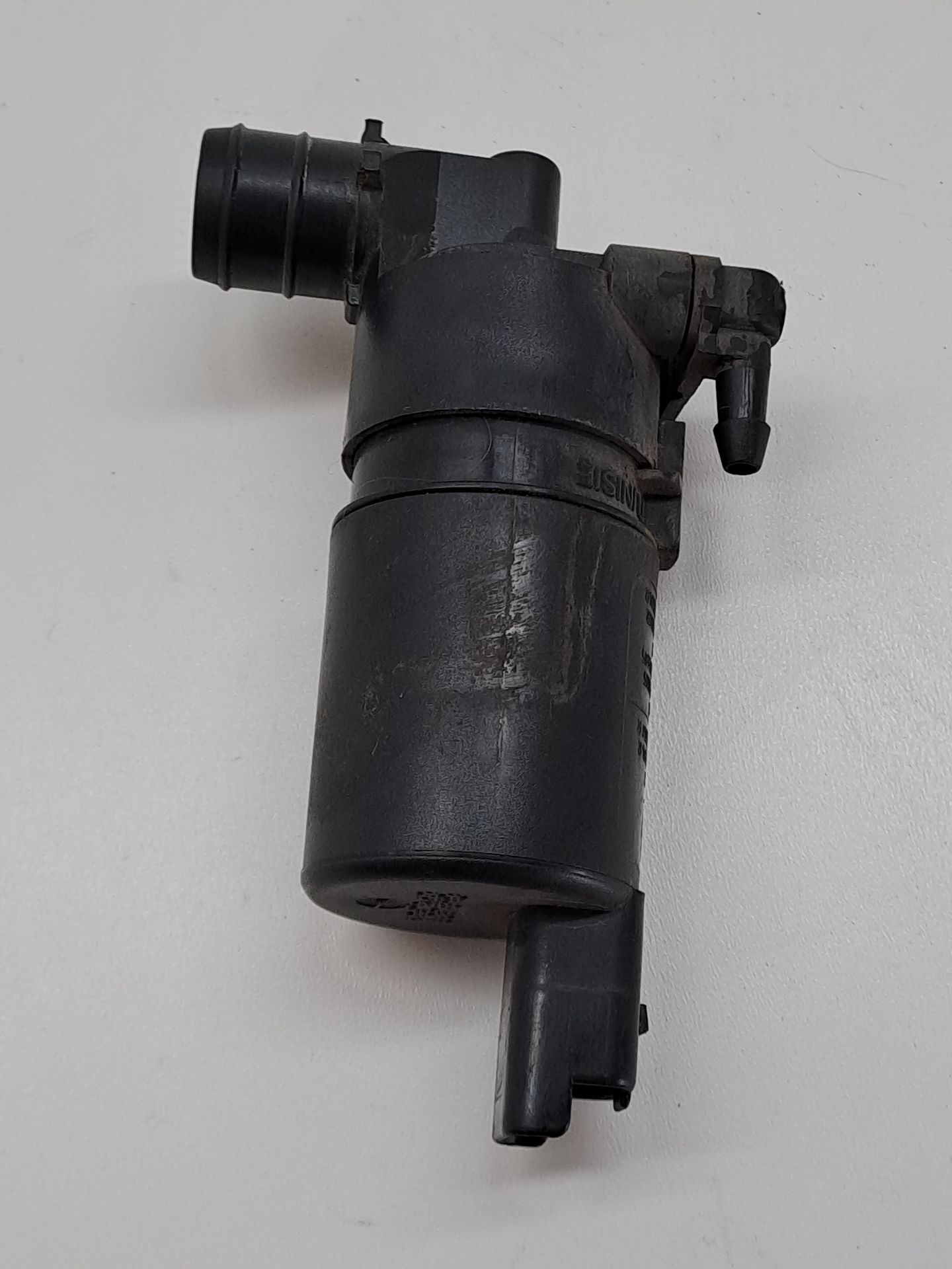 Pompe lave-glace DACIA DOKKER