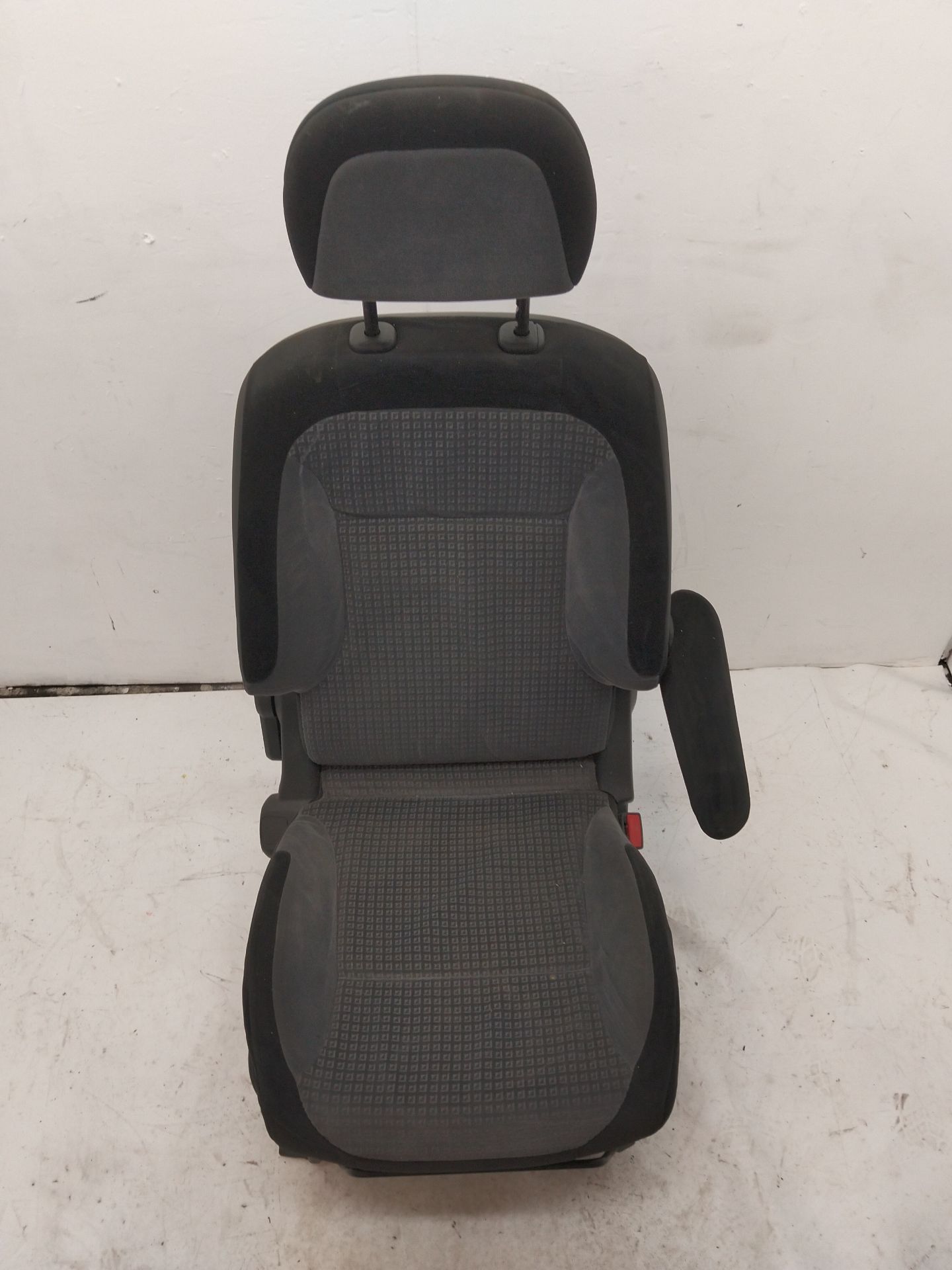 ASIENTO DELANTERO DERECHO CITROEN BERLINGO