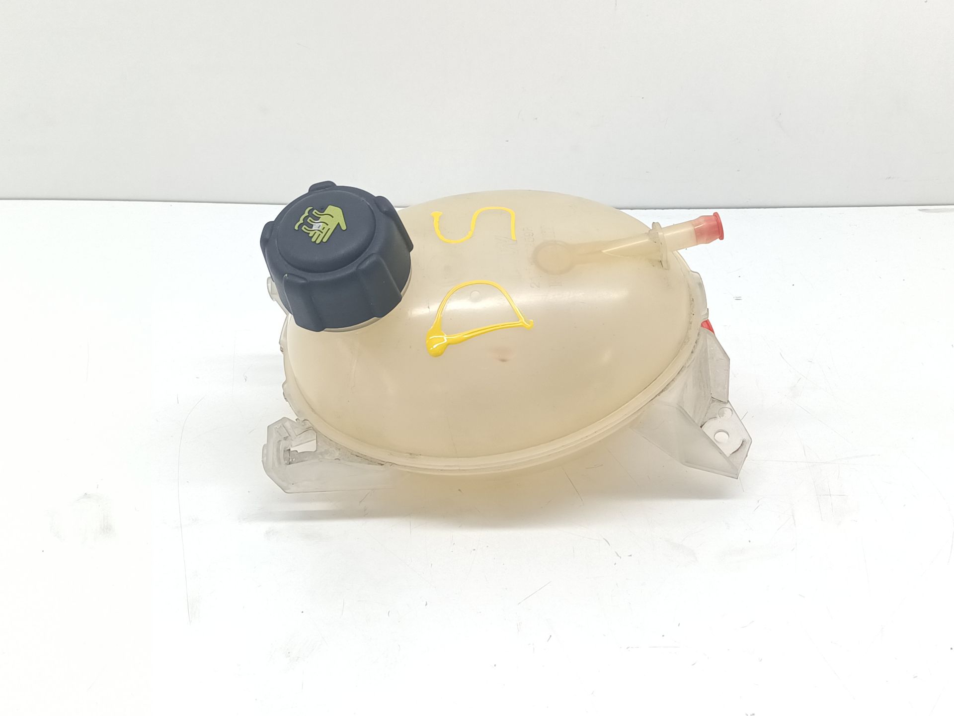 Expansion tank RENAULT CLIO IV