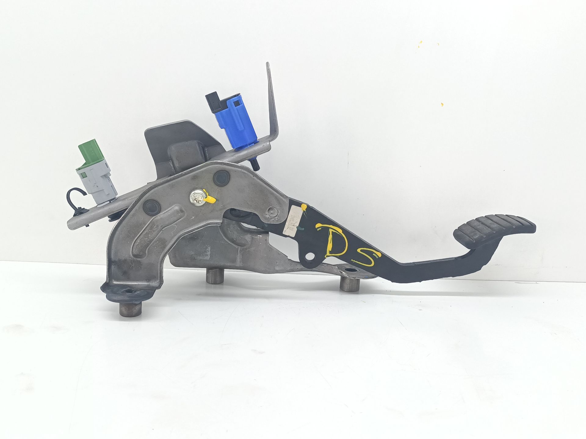 Pedal da embreagem RENAULT CLIO IV