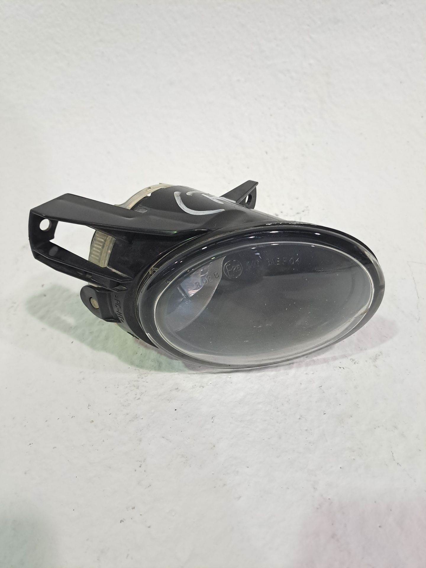 Phare antibrouillard droit VOLKSWAGEN PASSAT BERLINA (3B3)