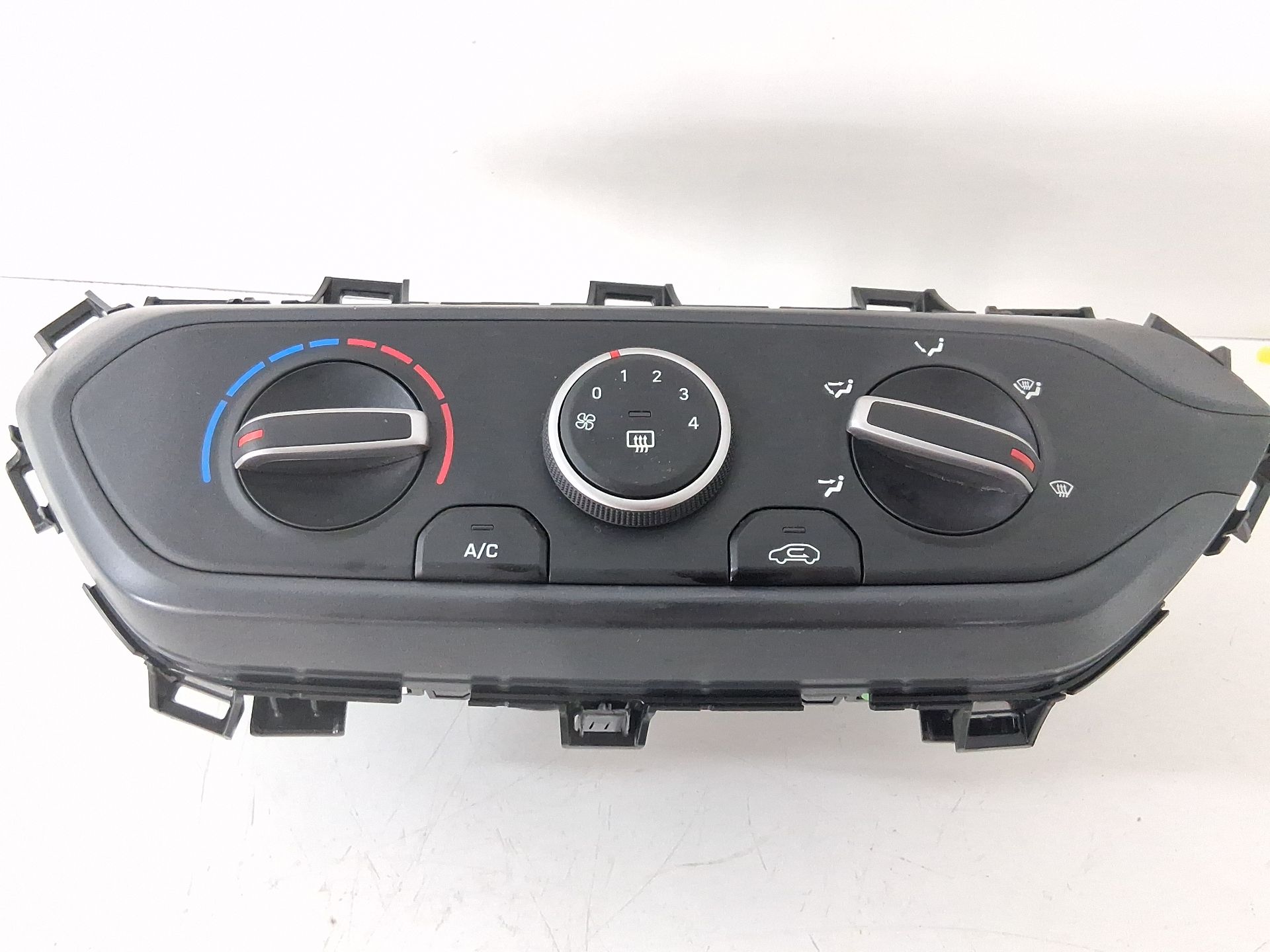 Comando climatizador HYUNDAI I20 ACTIVE