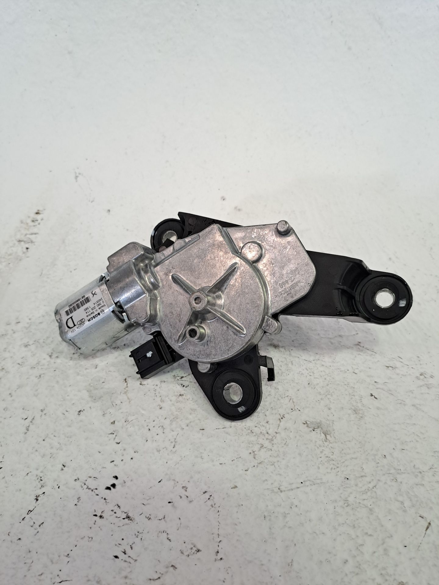 Scheibenwischermotor hinten PEUGEOT 208 (P2)