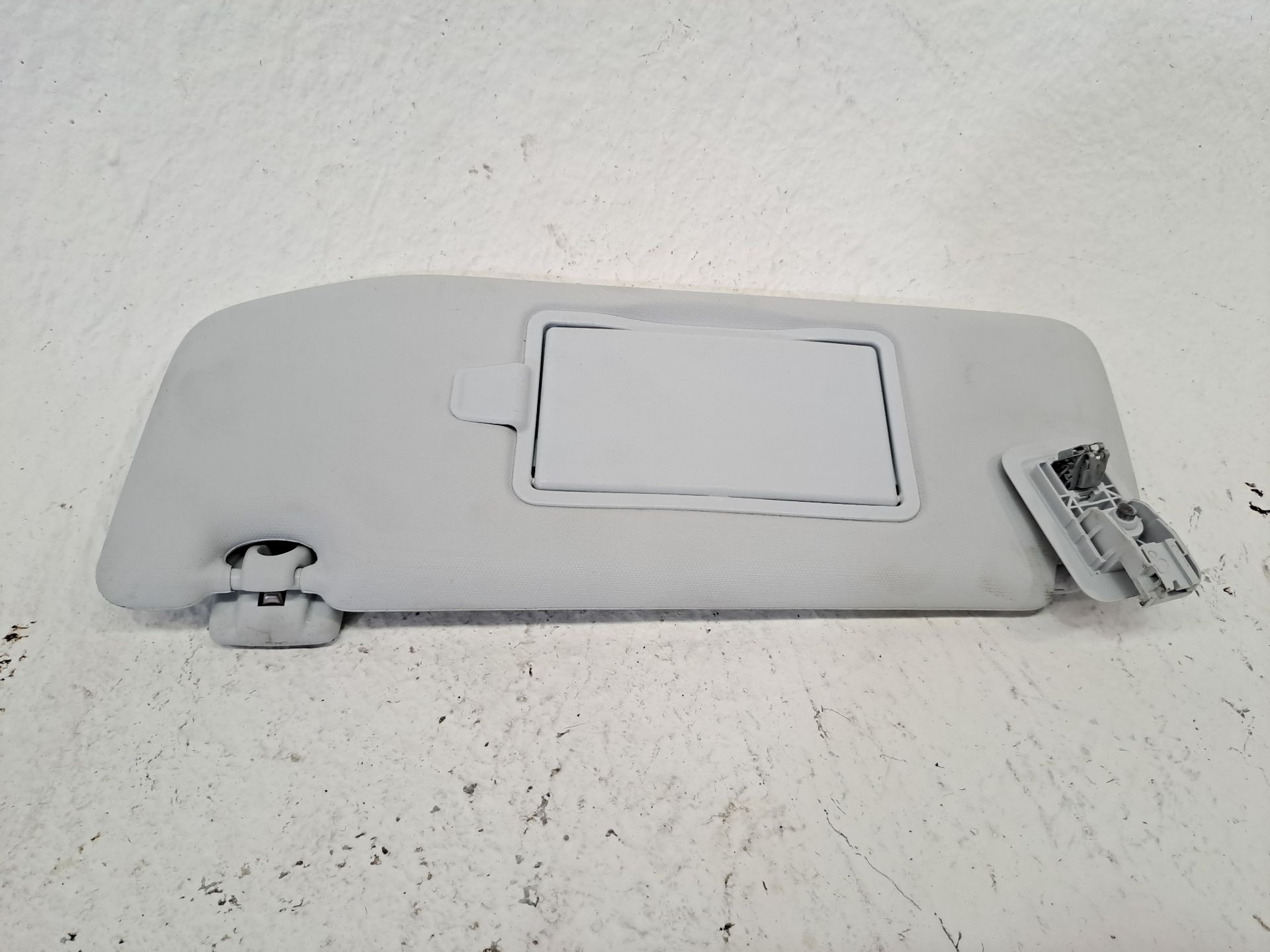 Sonnenblende links PEUGEOT 208 (P2)