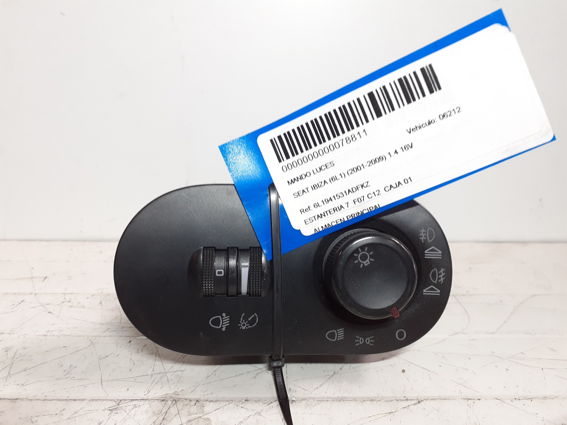 Commande d'éclairage SEAT IBIZA (6L1)