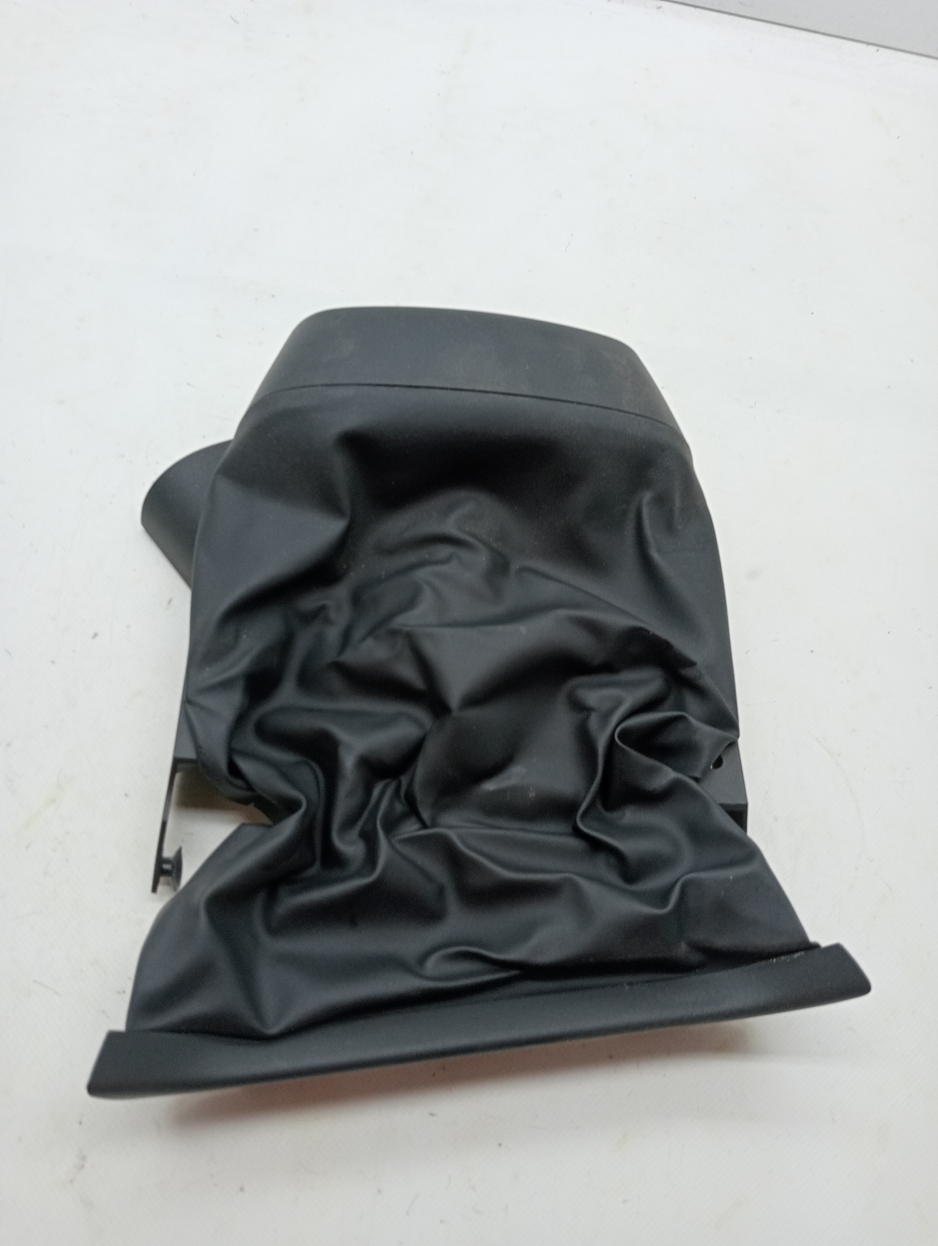 PLASTICO FORD FIESTA (CE1)