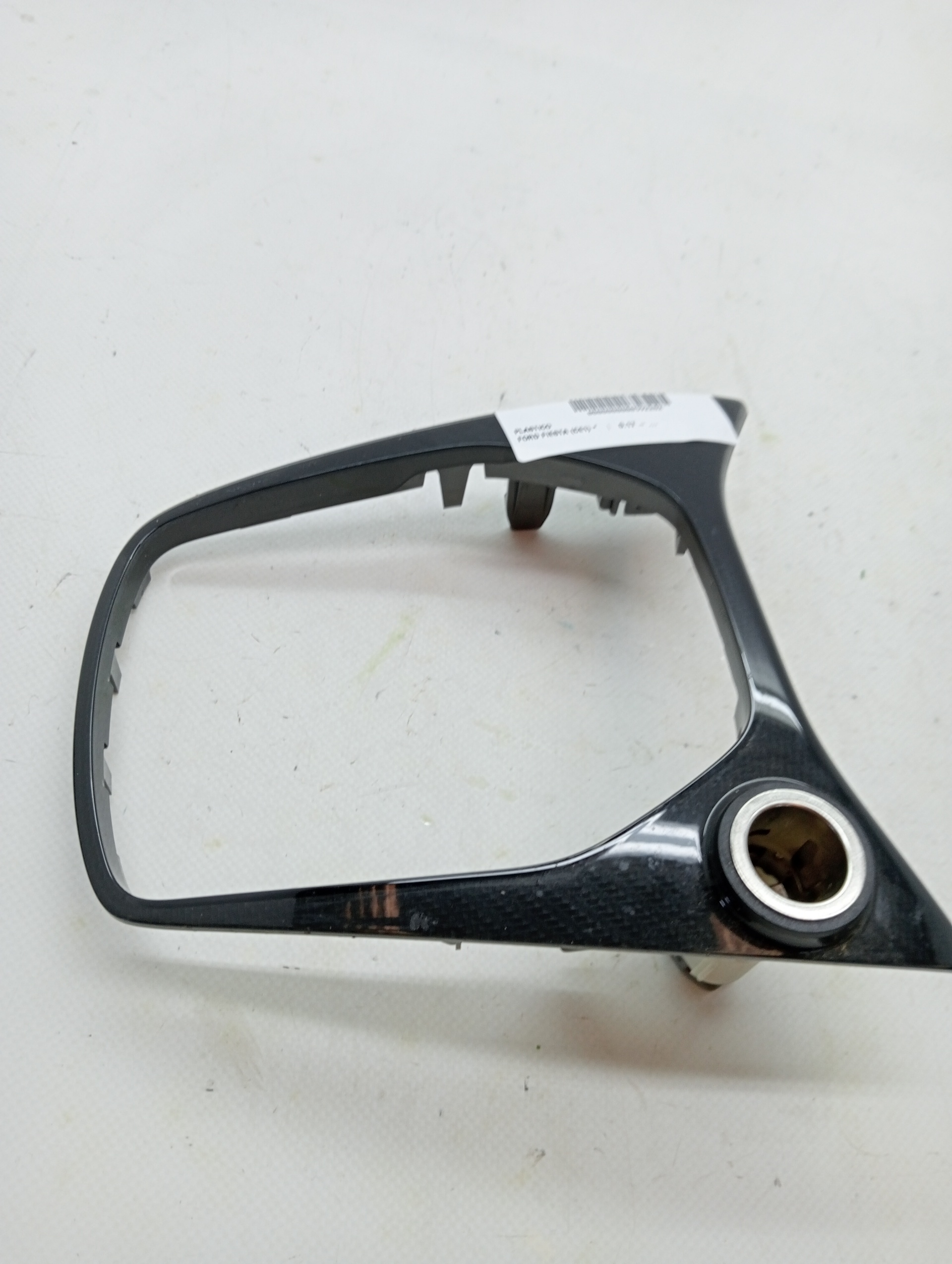 PLASTICO FORD FIESTA (CE1)