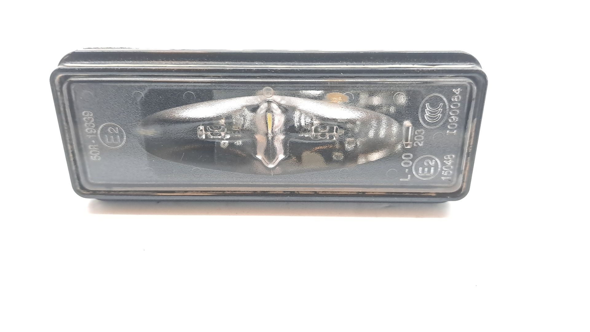 Éclairage de plaque PEUGEOT 2008 (P1)