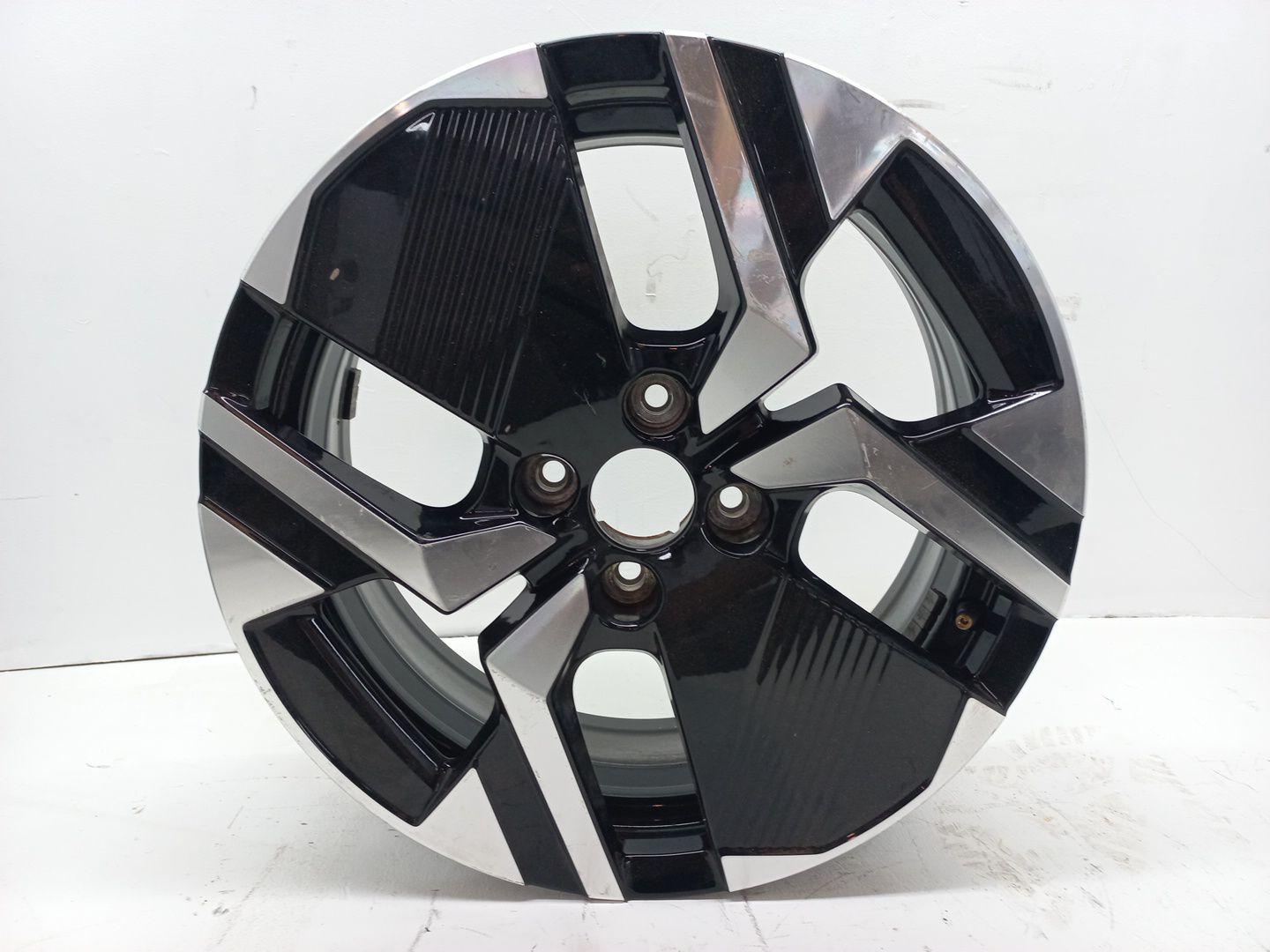 Wheel Rim PEUGEOT 2008 (P1)