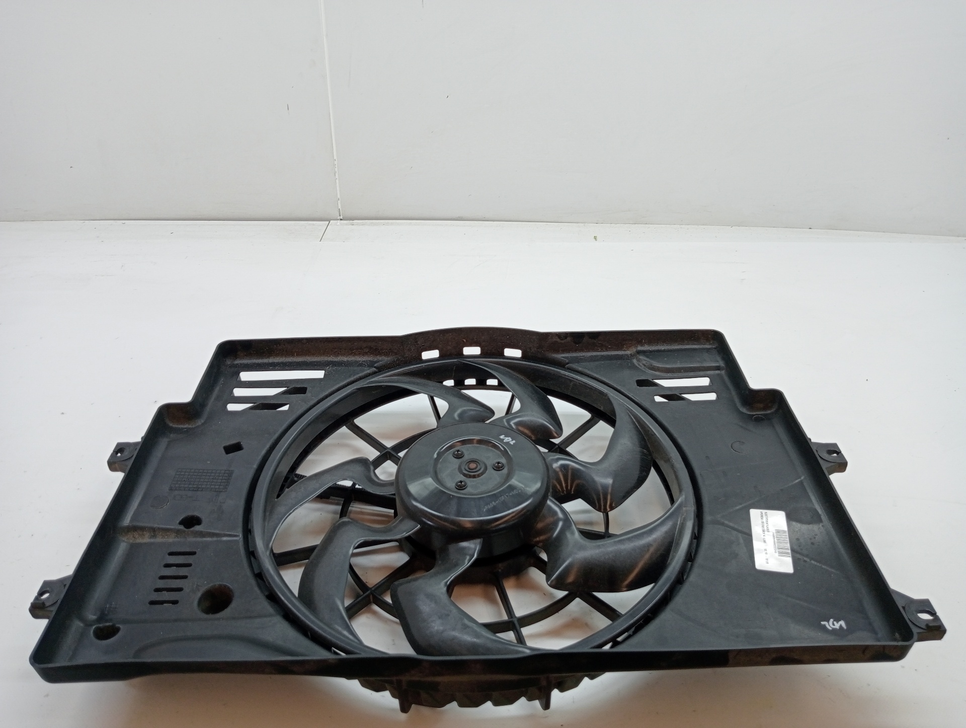 Radiator fan HYUNDAI I30 FASTBACK