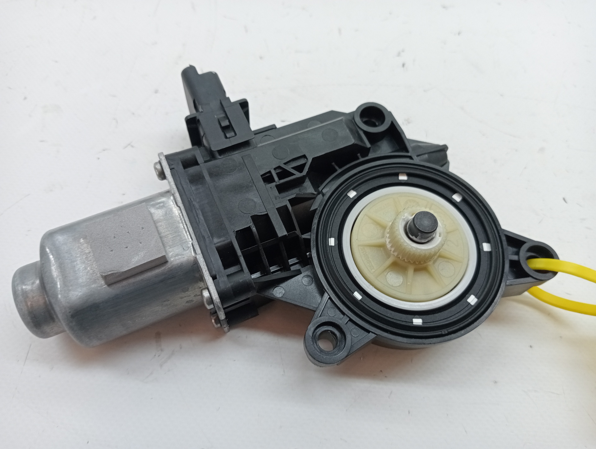 Front Right Window Motor HYUNDAI I30 FASTBACK