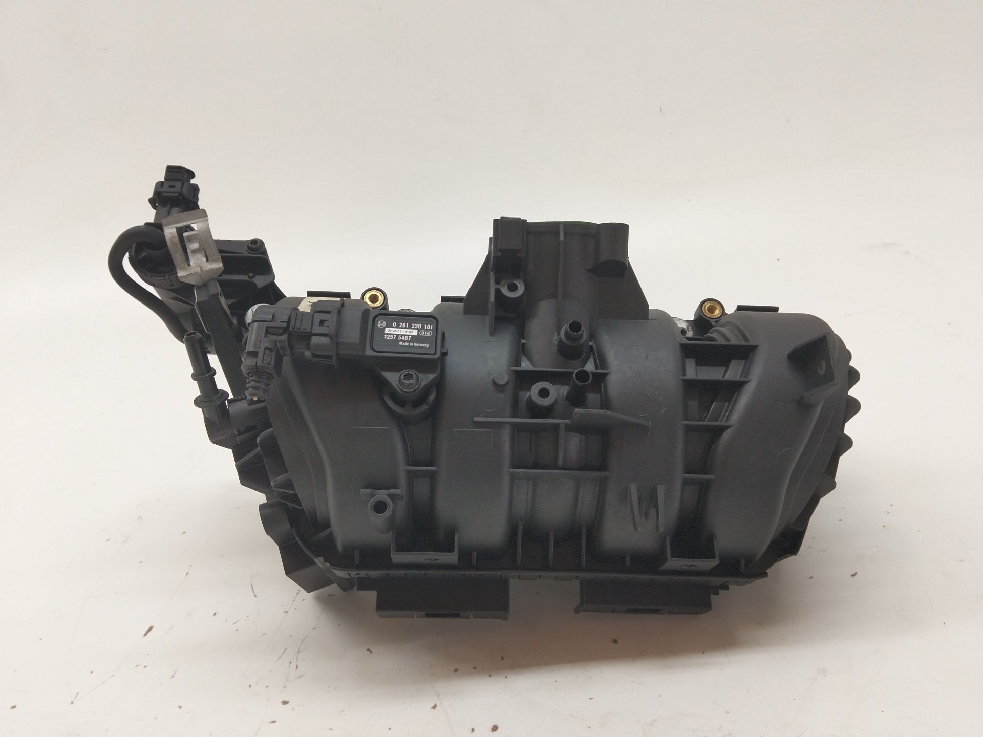 Intake manifold OPEL CORSA D