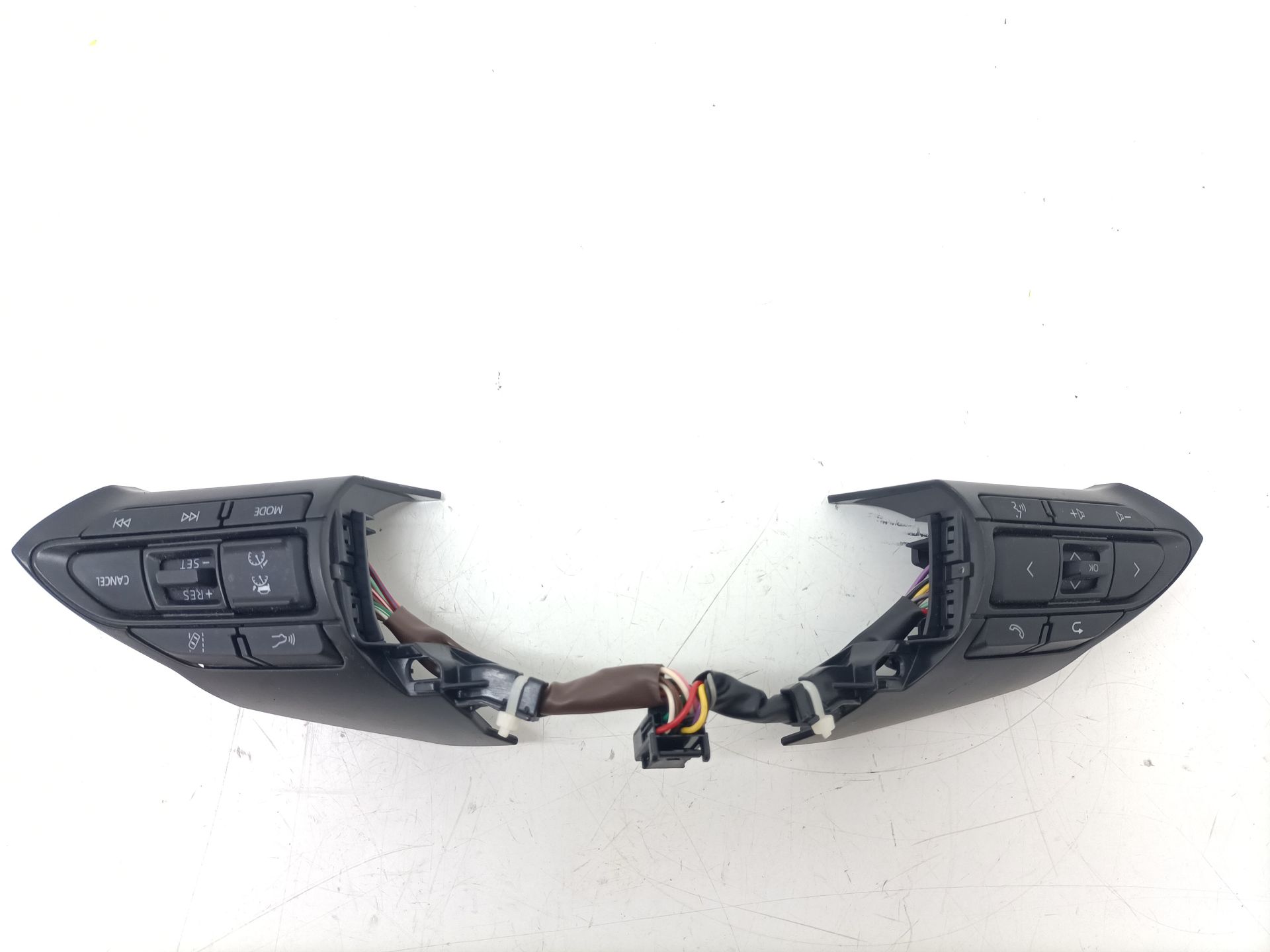 Commande au volant TOYOTA YARIS