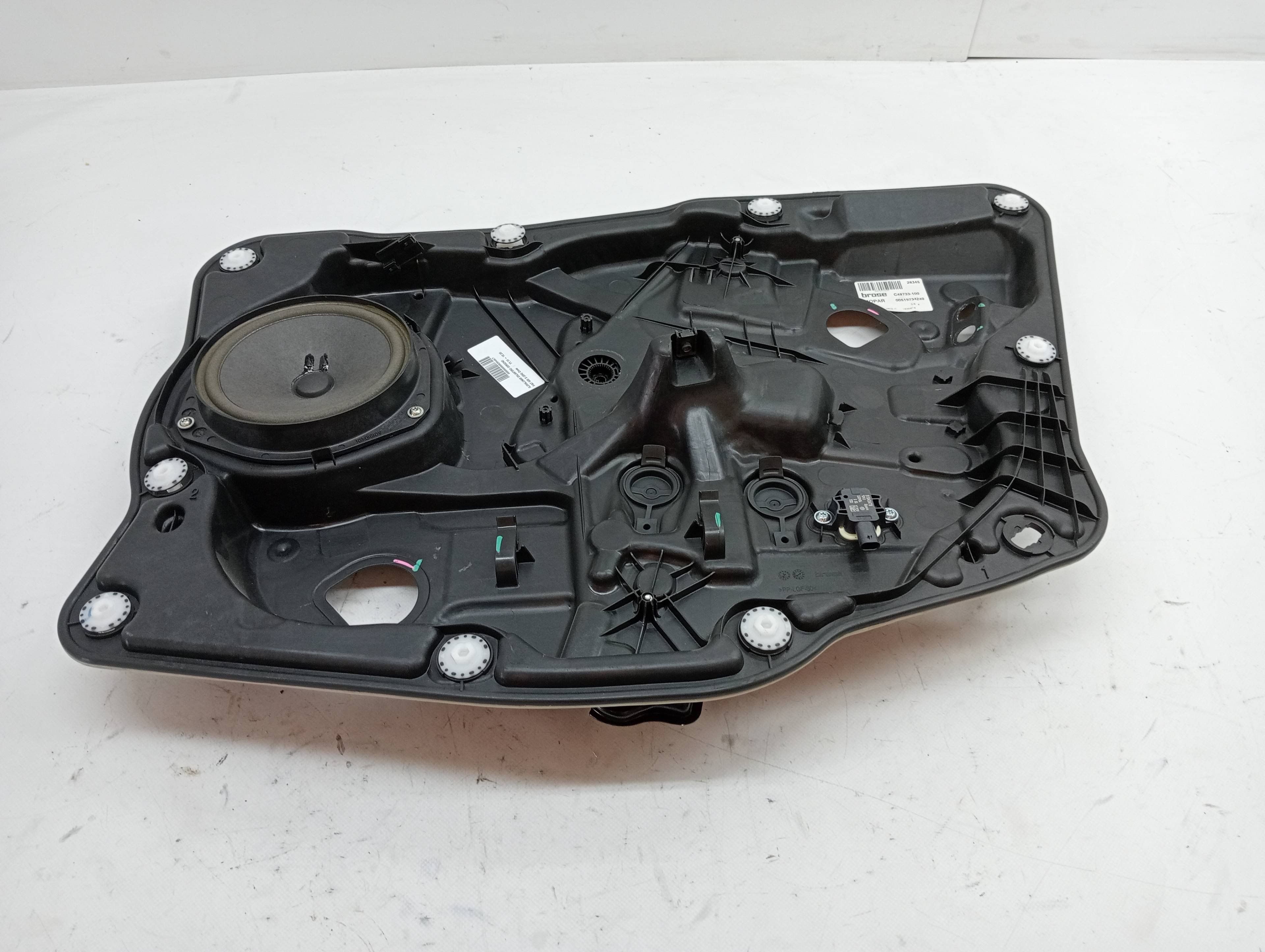 Front right window regulator FIAT 500 X (334)