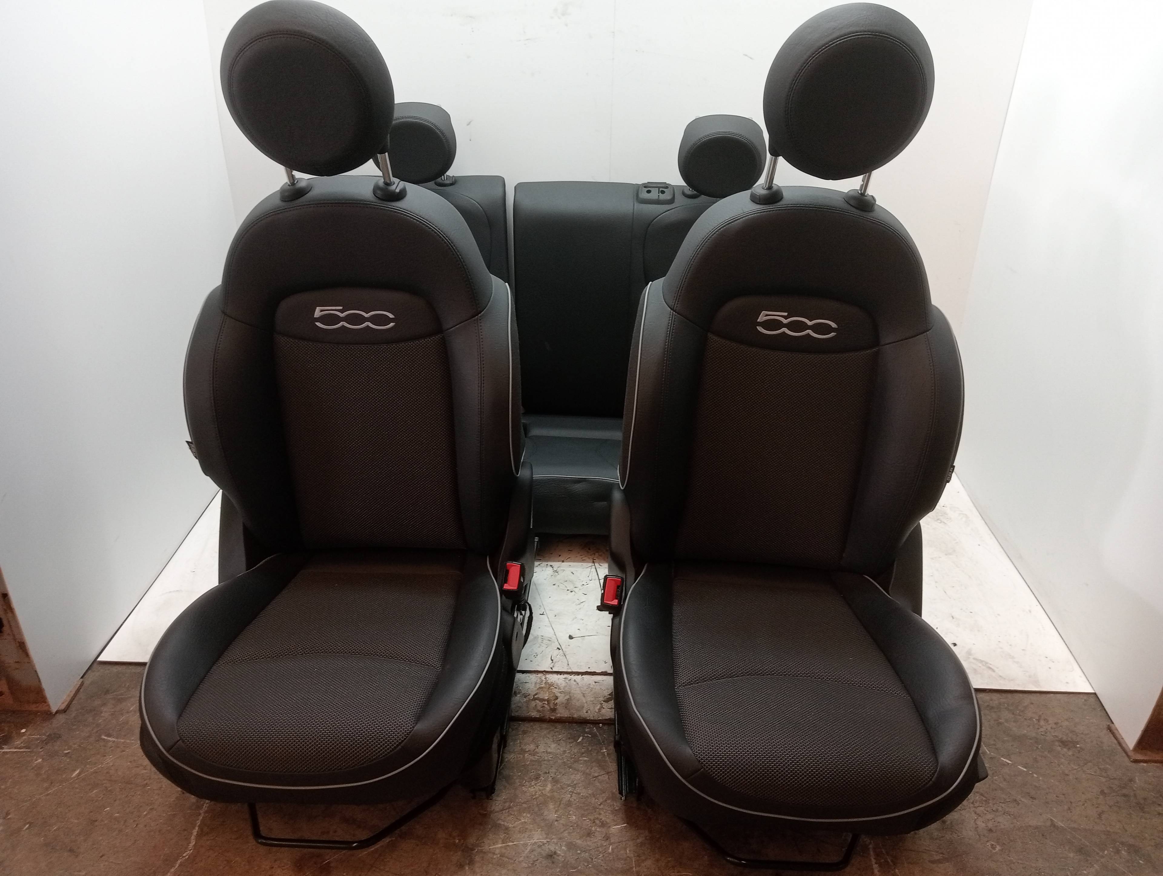 Jeu de sièges complet FIAT 500 X (334)
