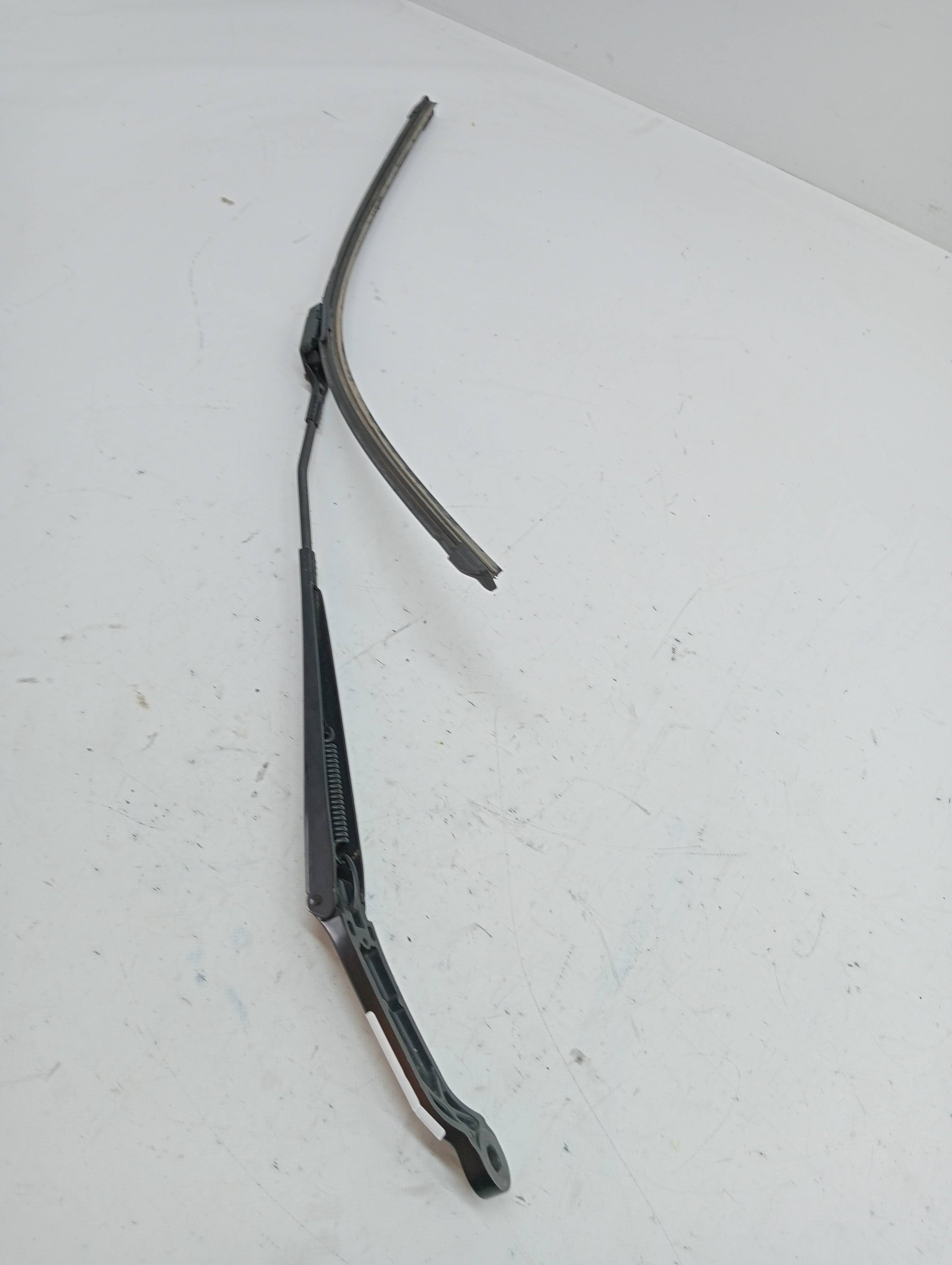 Front Left Wiper Arm FIAT 500 X (334)