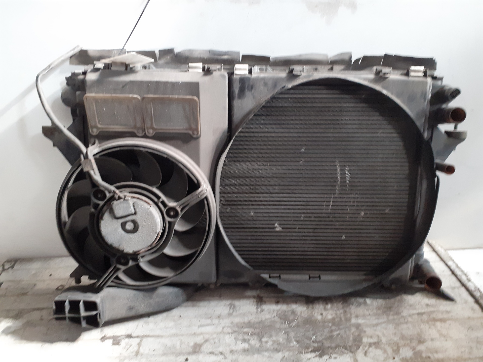 Radiator fan AUDI A6 BERLINA (4B2)