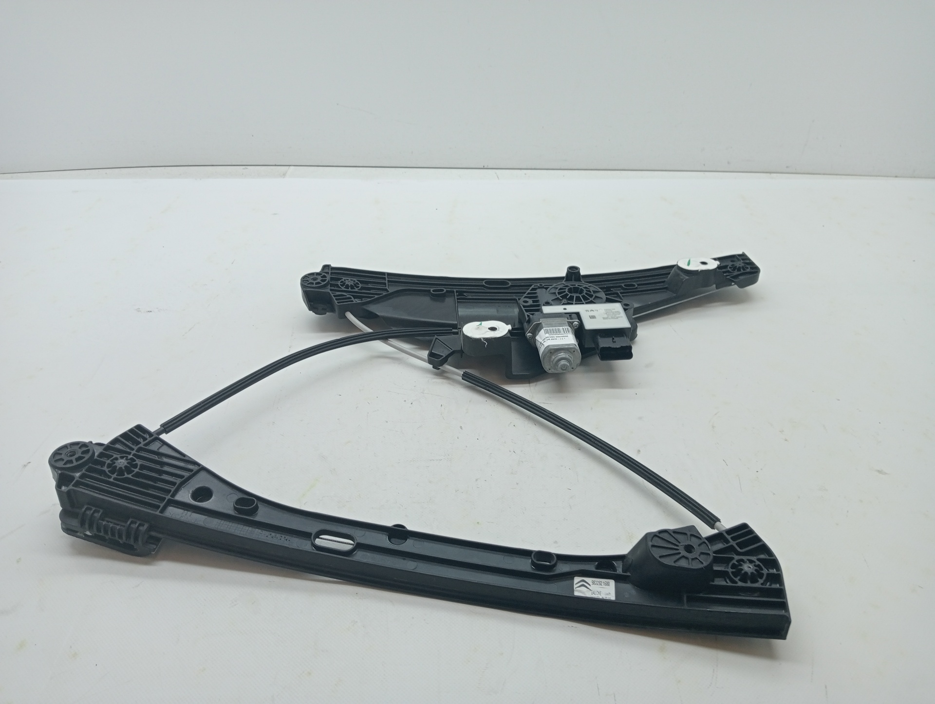 Front left window regulator CITROEN CITROËN C4 III (BA_, BB_, BC_)