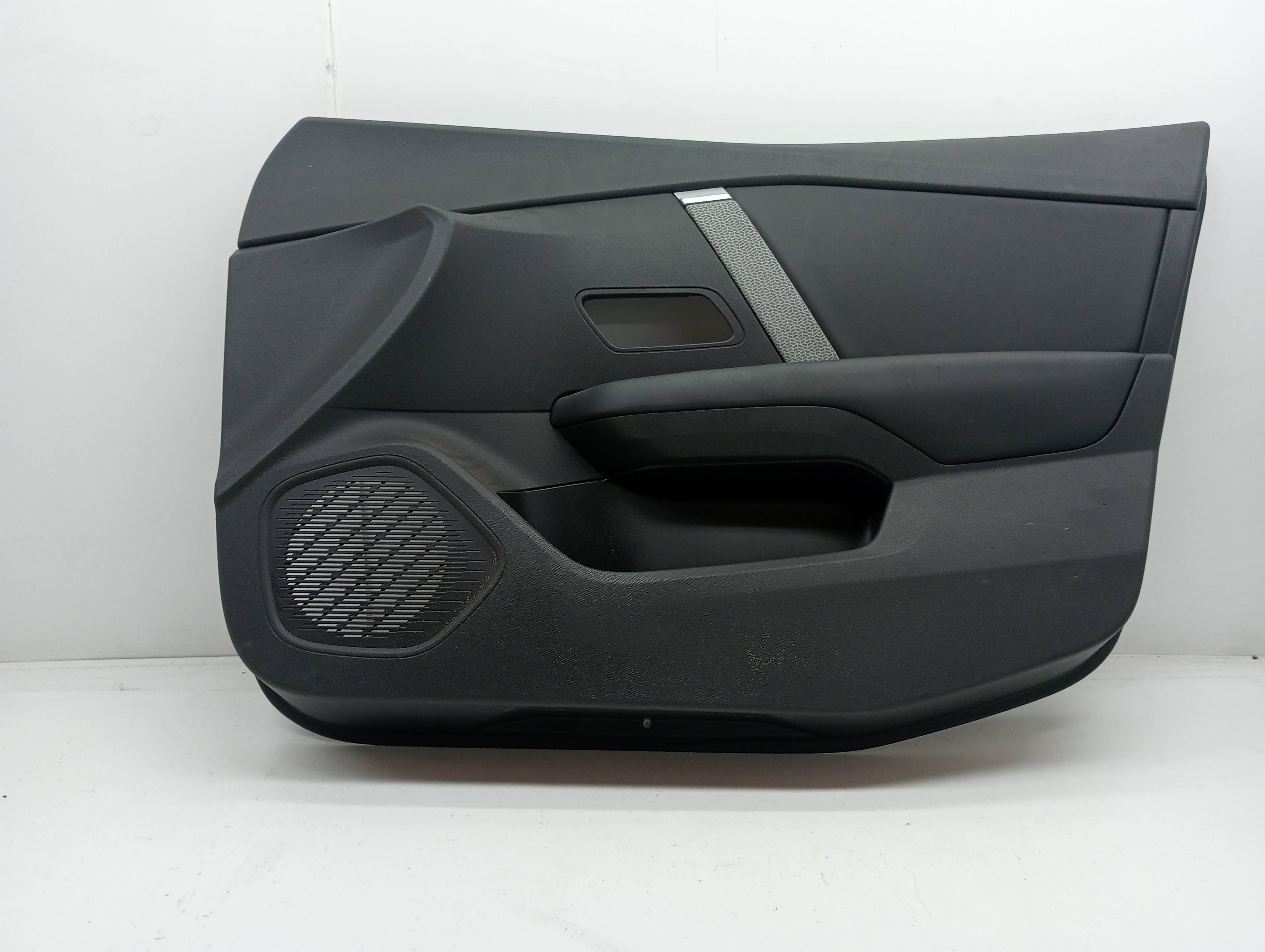Front Right Door Trim Panel CITROEN CITROËN C4 III (BA_, BB_, BC_)