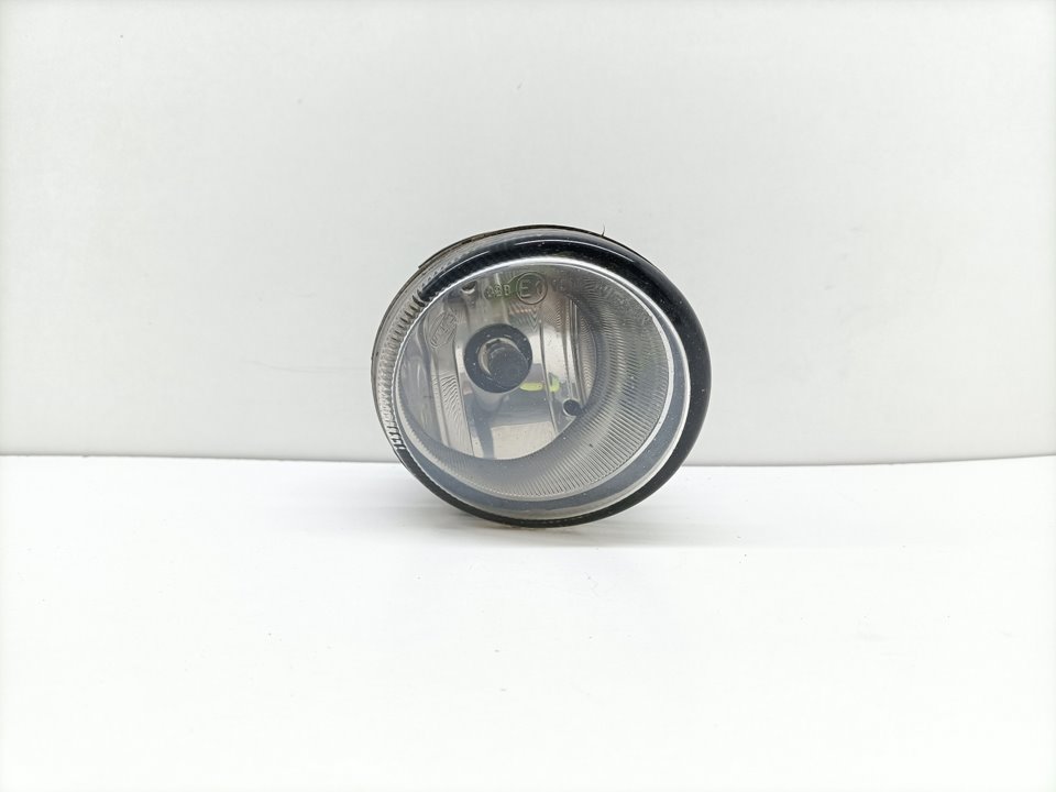 FARO ANTINIEBLA DERECHO NISSAN ALMERA TINO (V10M)