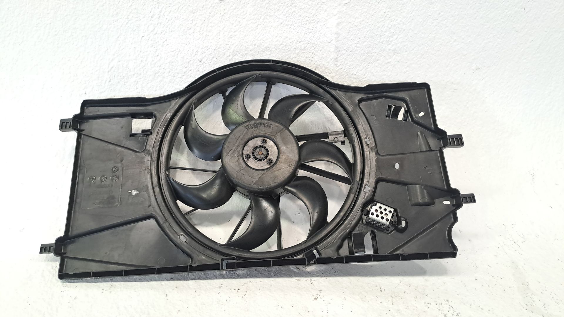 Radiator fan RENAULT LAGUNA III