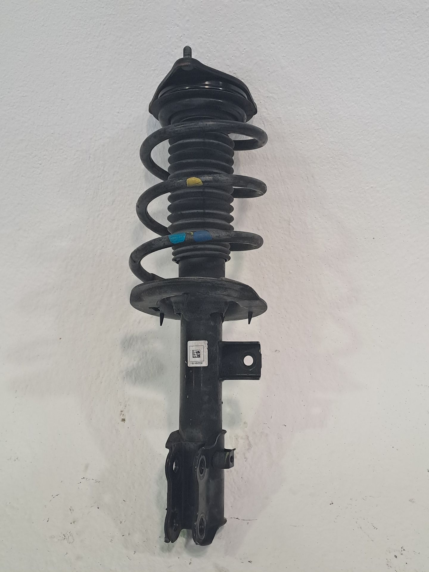 Front Left Shock Absorber KIA CEED