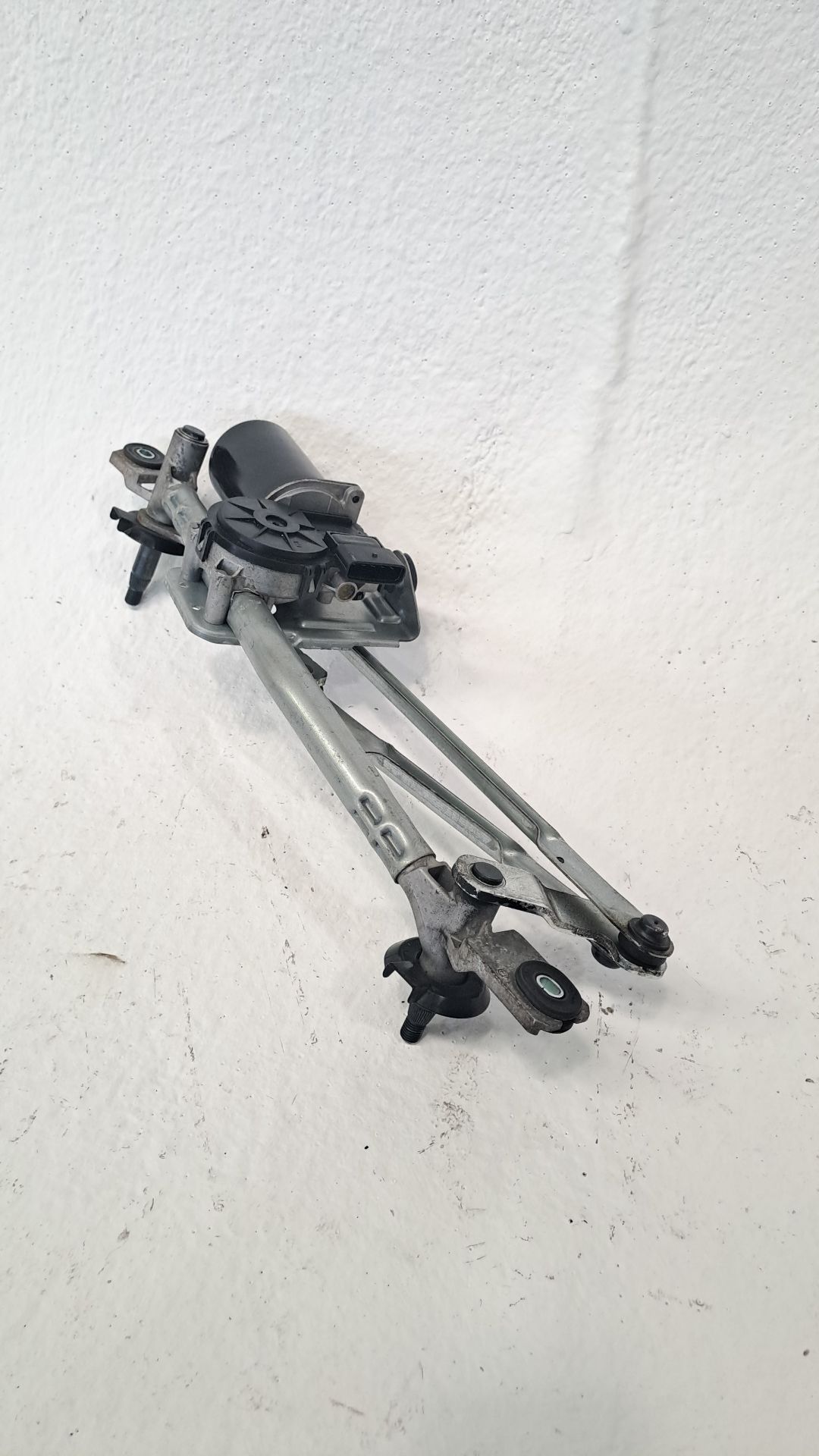 Motor limpa-vidros dianteiro KIA CEED
