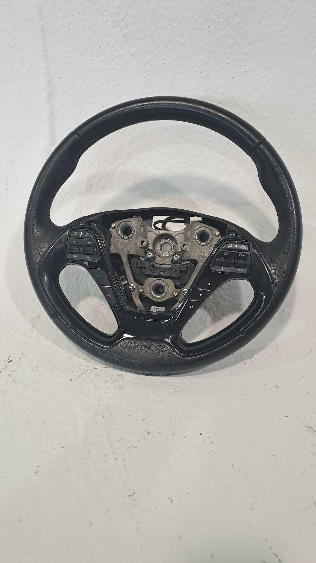 Volante KIA CEED