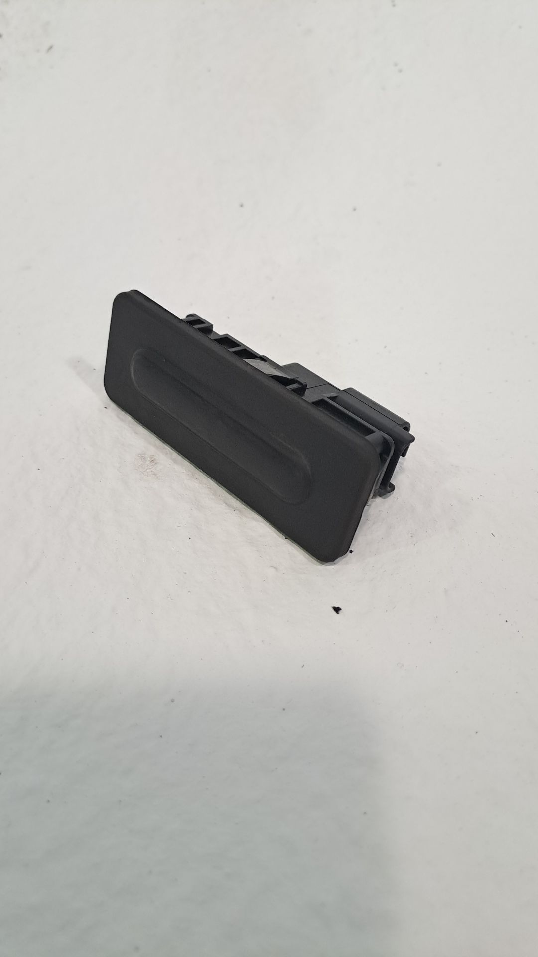 Tailgate Exterior Handle PEUGEOT 3008