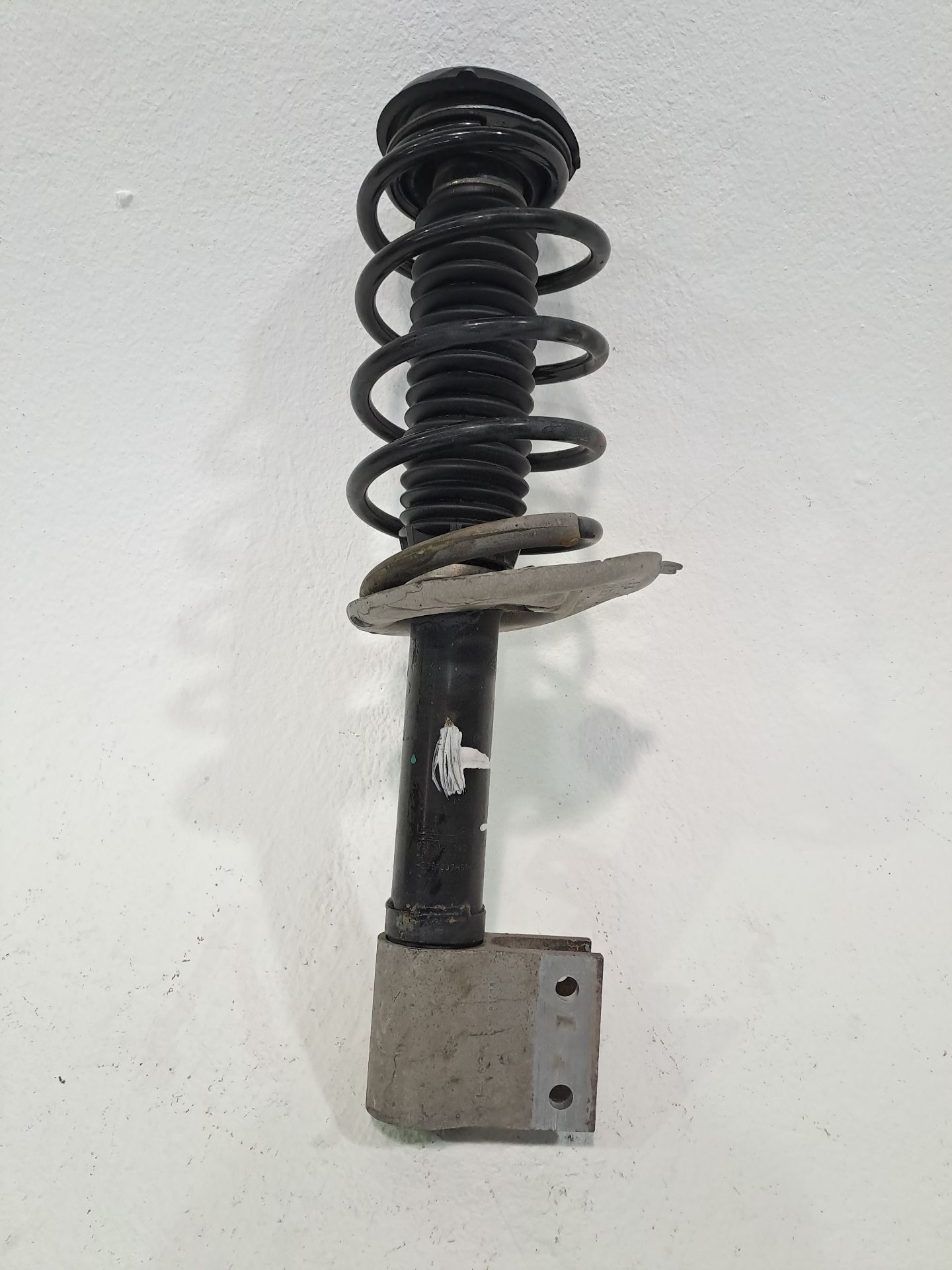 Front Left Shock Absorber CITROEN C4 CACTUS