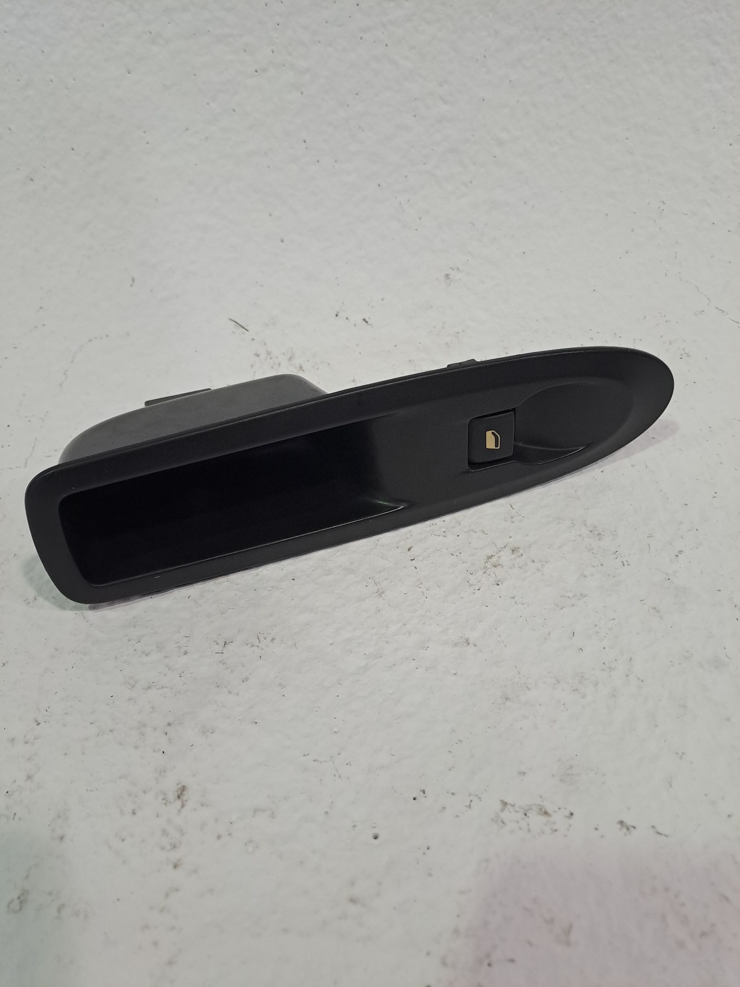 Fensterheberschalter hinten links CITROEN C4 CACTUS