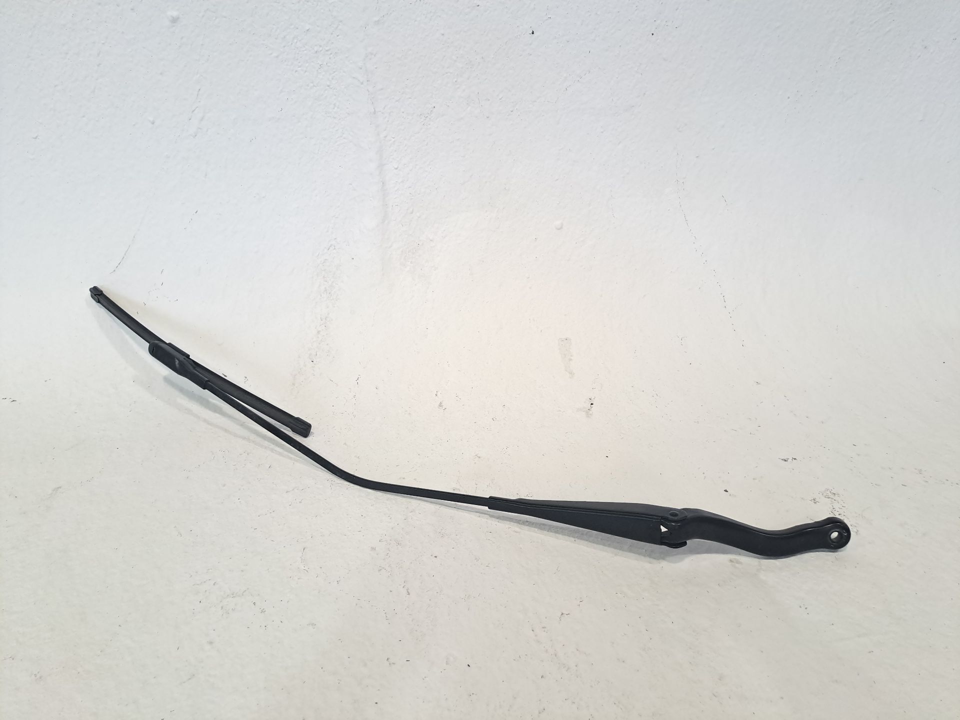 Wischerarm vorne rechts OPEL CORSA E
