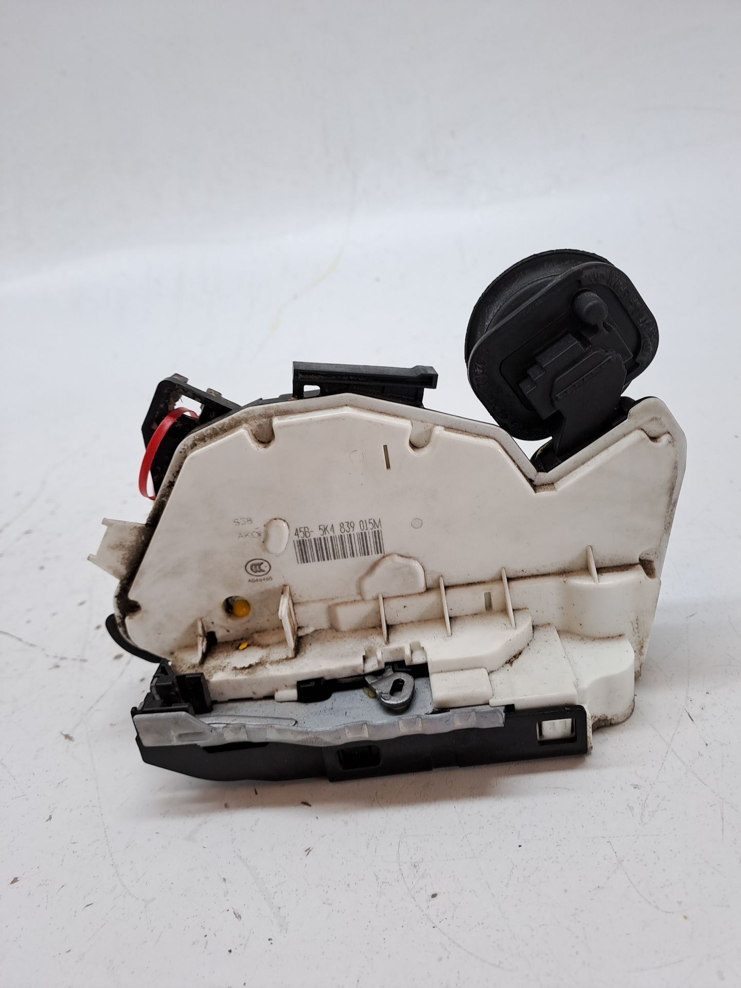 Fechadura da porta traseira esquerda VOLKSWAGEN GOLF VI VARIANT (AJ5)