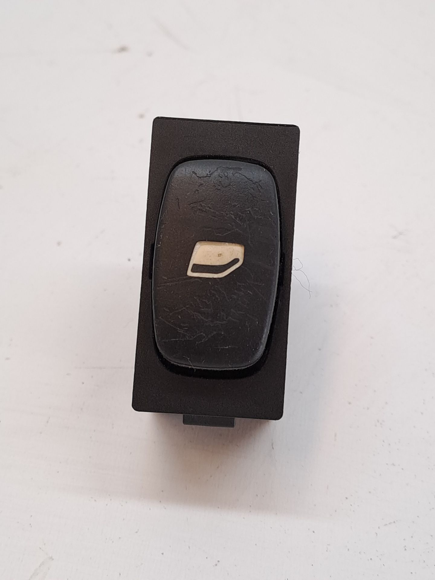 Comando vidro elétrico traseiro direito PEUGEOT 307 BREAK / SW (S1)
