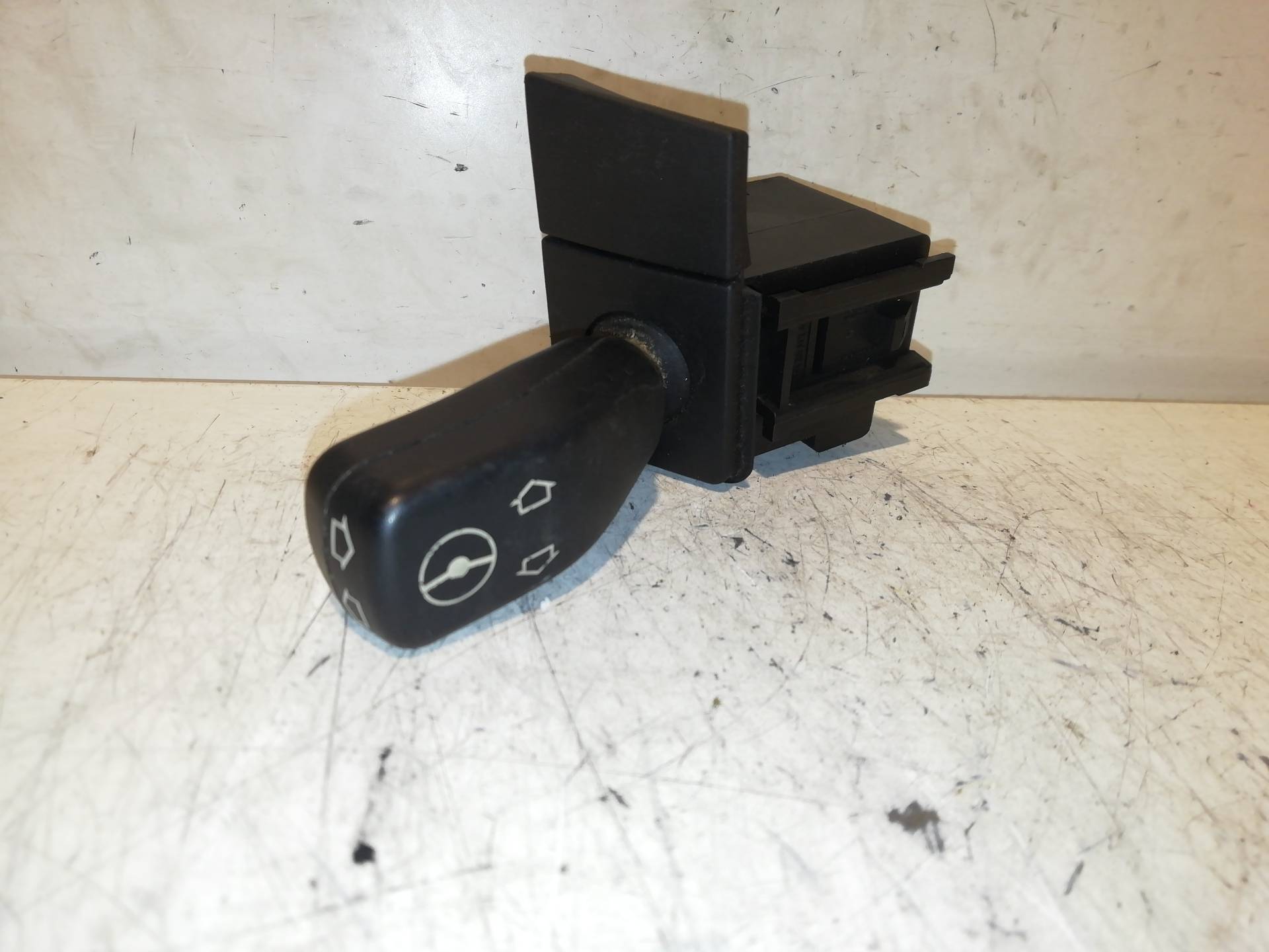 Comando indicatori di direzione BMW SERIE 5 BERLINA (E39)