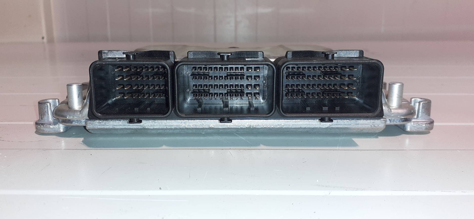 Engine control unit ECU MITSUBISHI SPACE STAR (DG0)