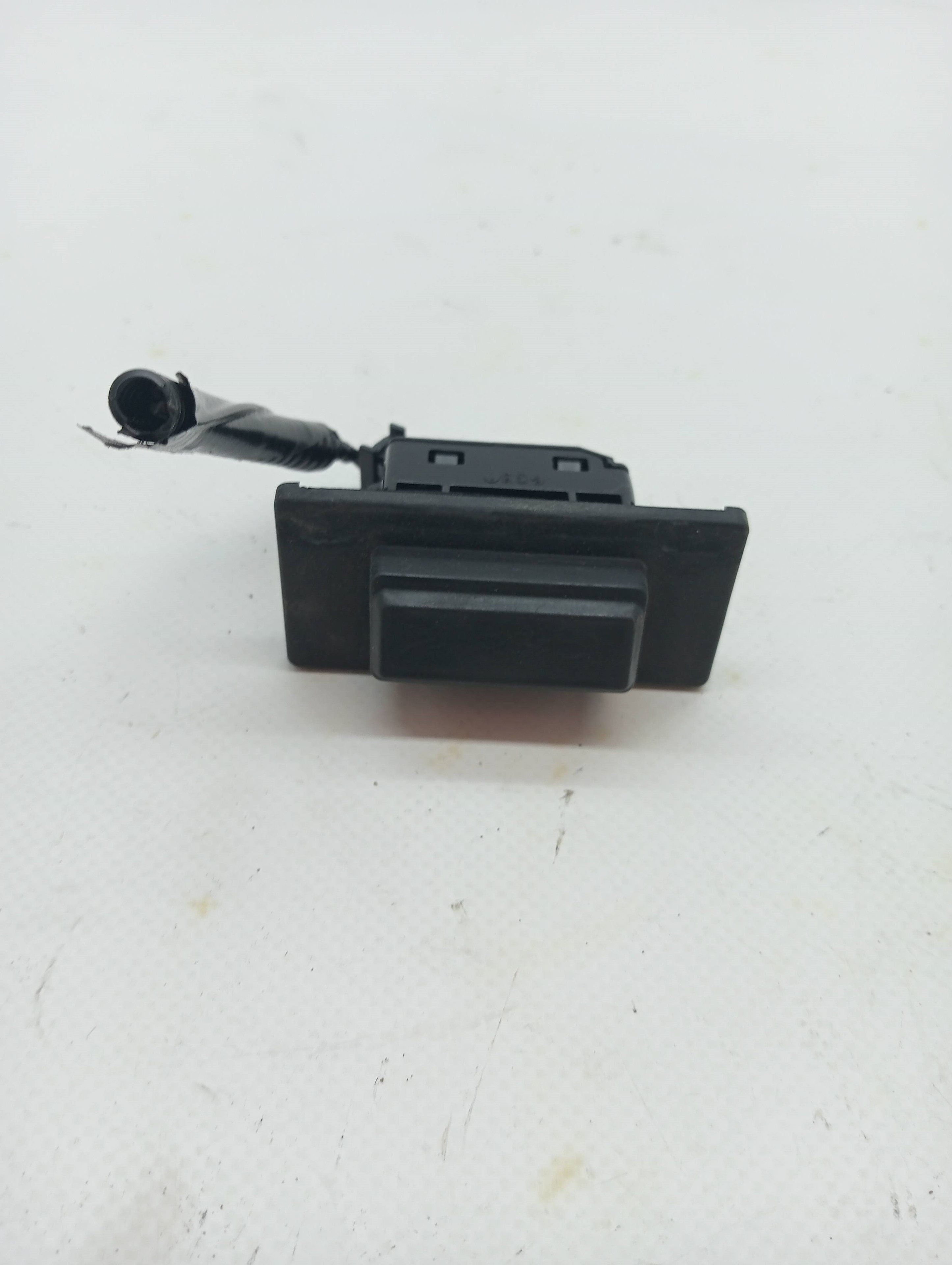 Puxador externo tampa traseira MAZDA 6 KOMBI ()(.2012->)