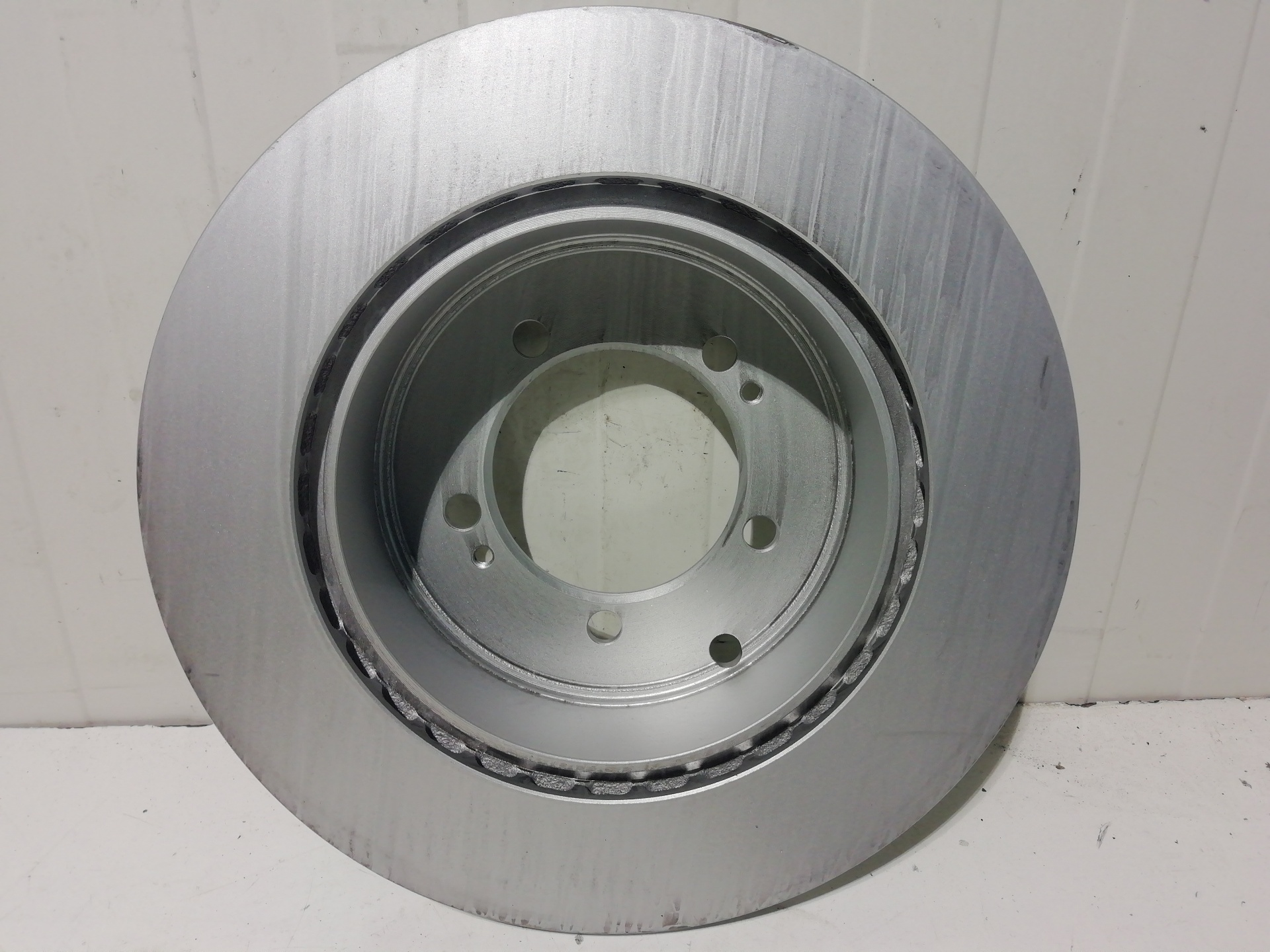Rear brake disc MITSUBISHI SPACE WAGON (N30/N40)