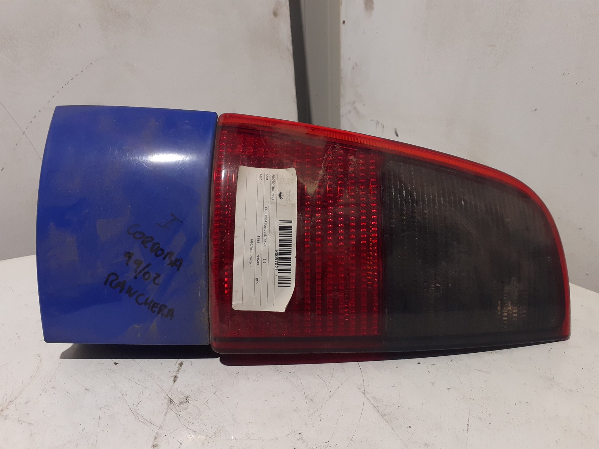 Rear Light Left SEAT CORDOBA BERLINA (6K2)