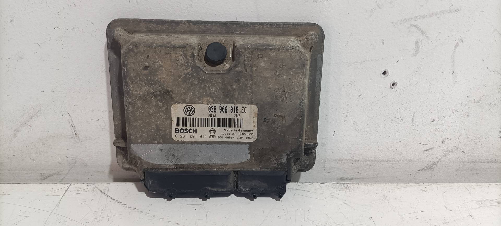 Engine control unit ECU SEAT CORDOBA BERLINA (6K2)