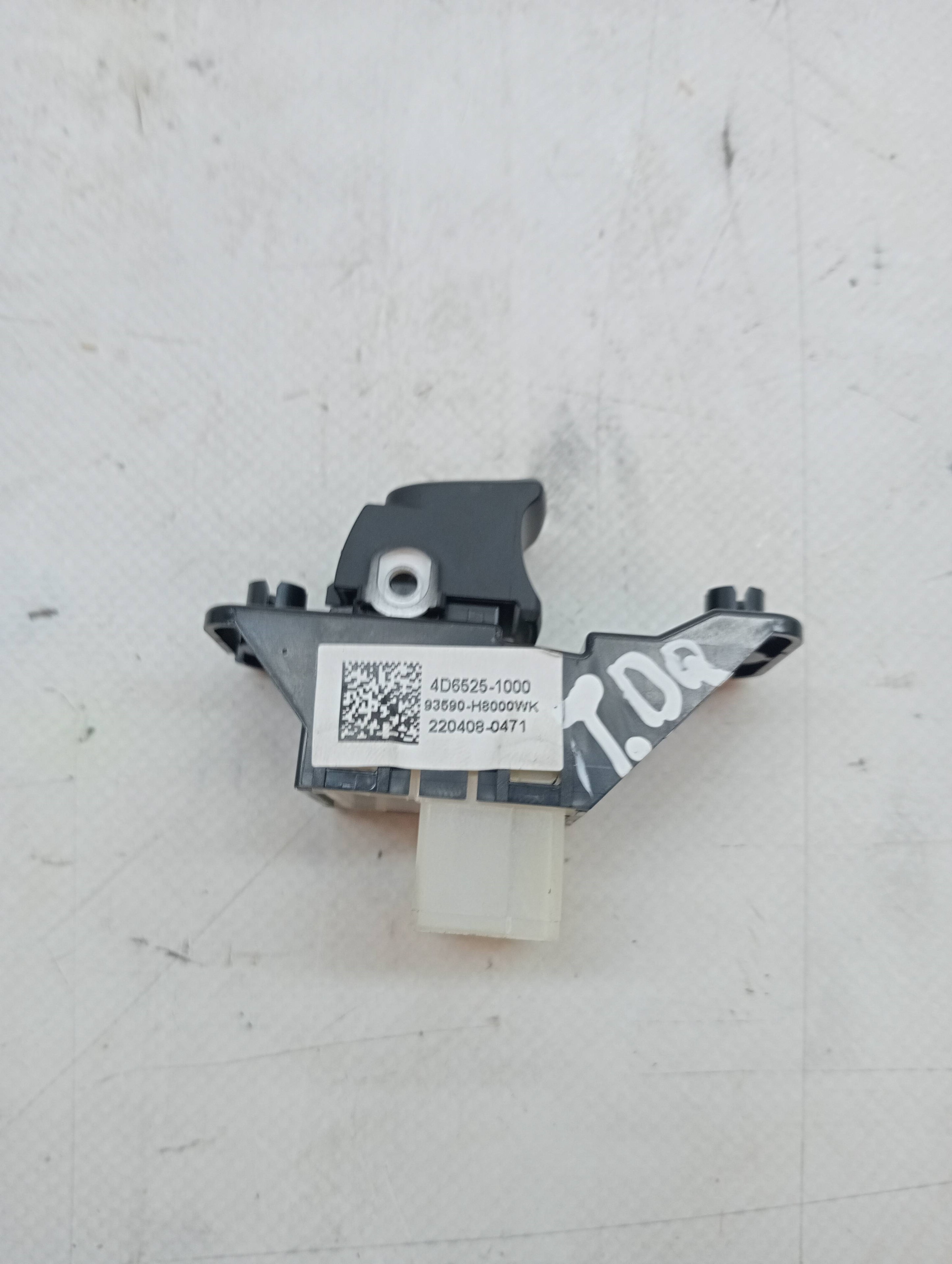Rear Right Window Switch KIA STONIC