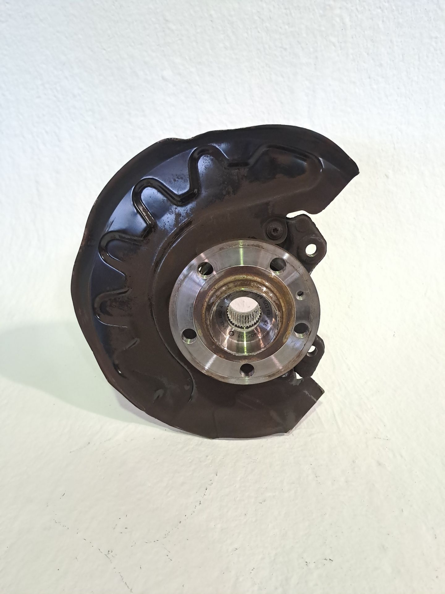 Front Right Steering Knuckle SKODA RAPID