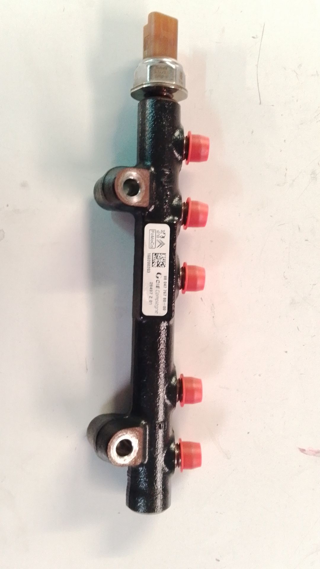 Fuel Rail PEUGEOT 3008
