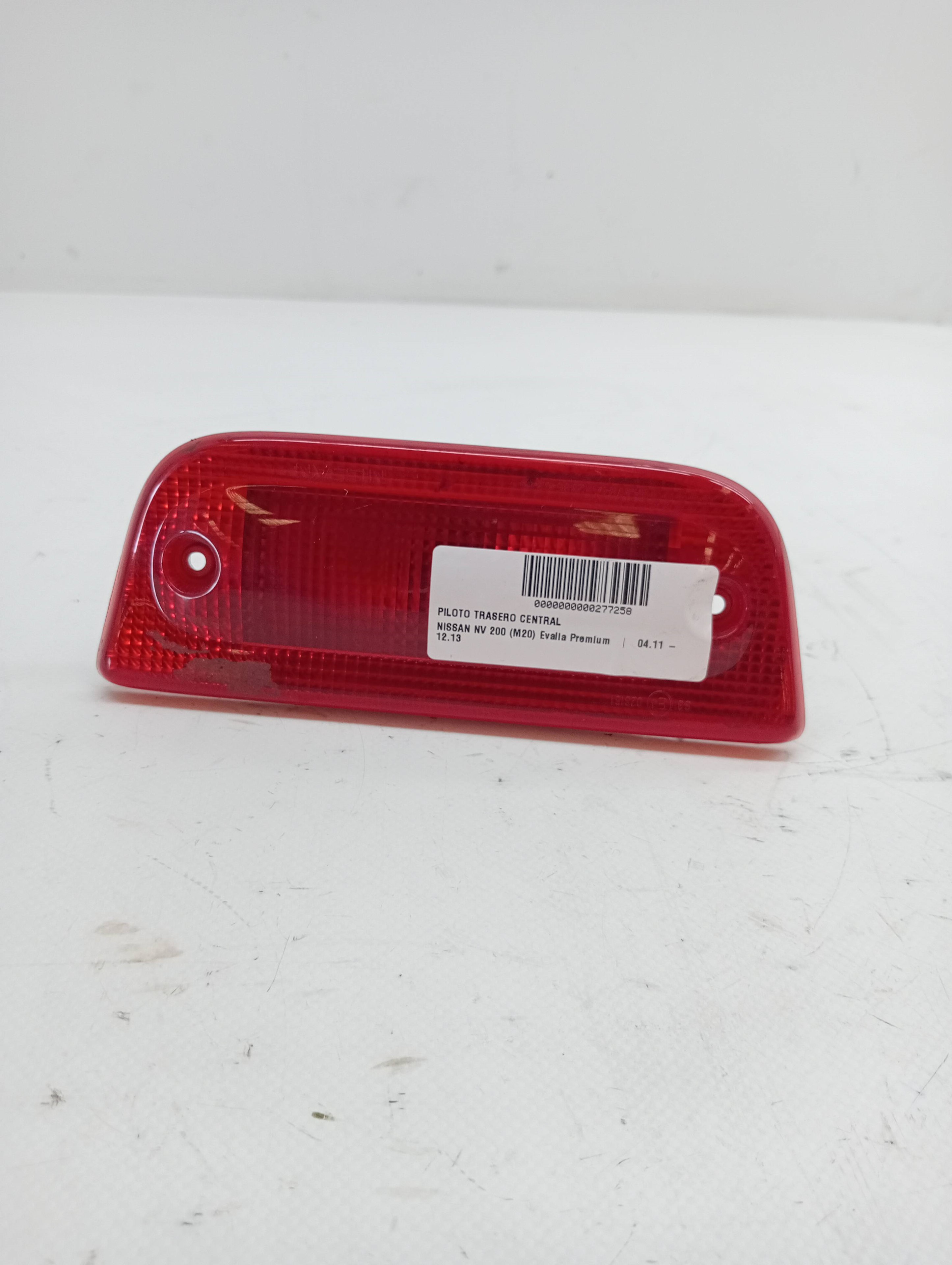 Feu stop central NISSAN NV 200 (M20)