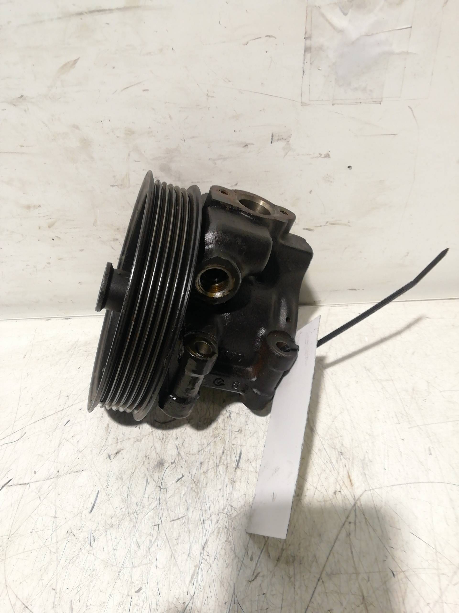 Pompe direction assistée FORD MONDEO BERLINA (GE)