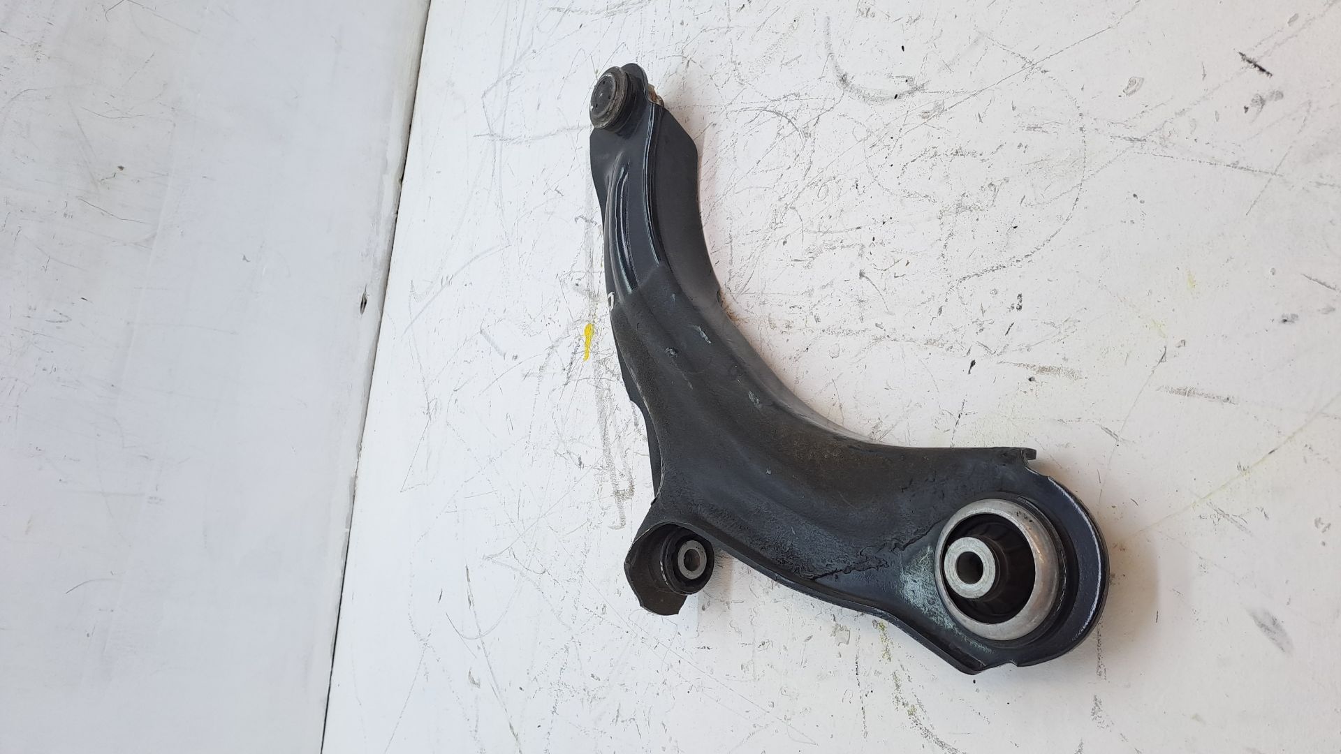 Front Left Lower Control Arm RENAULT ZOE