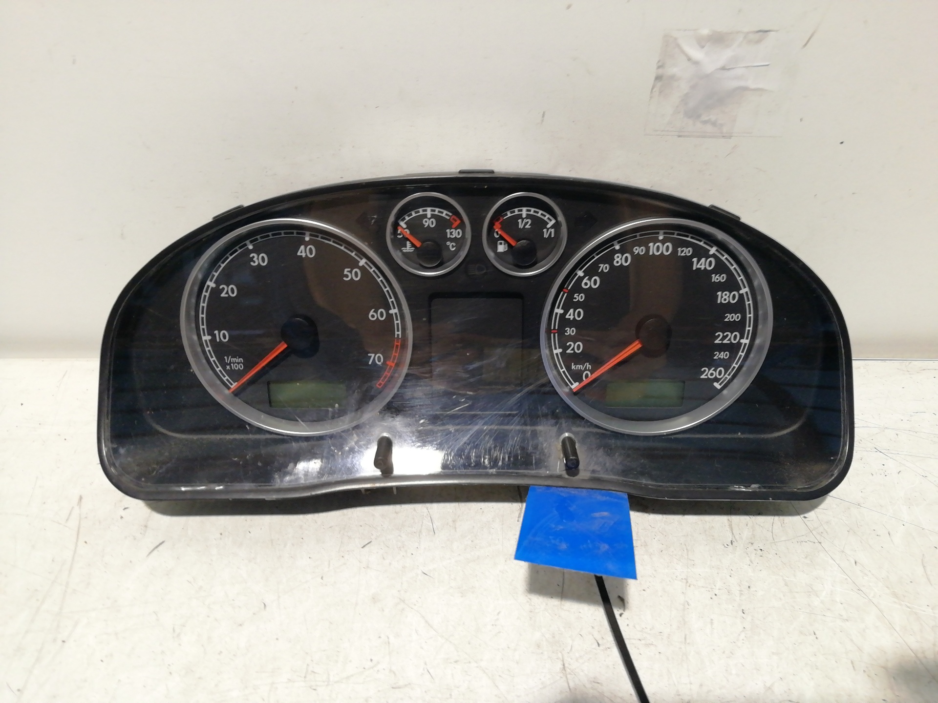 Combiné d’instruments VOLKSWAGEN PASSAT BERLINA (3B3)