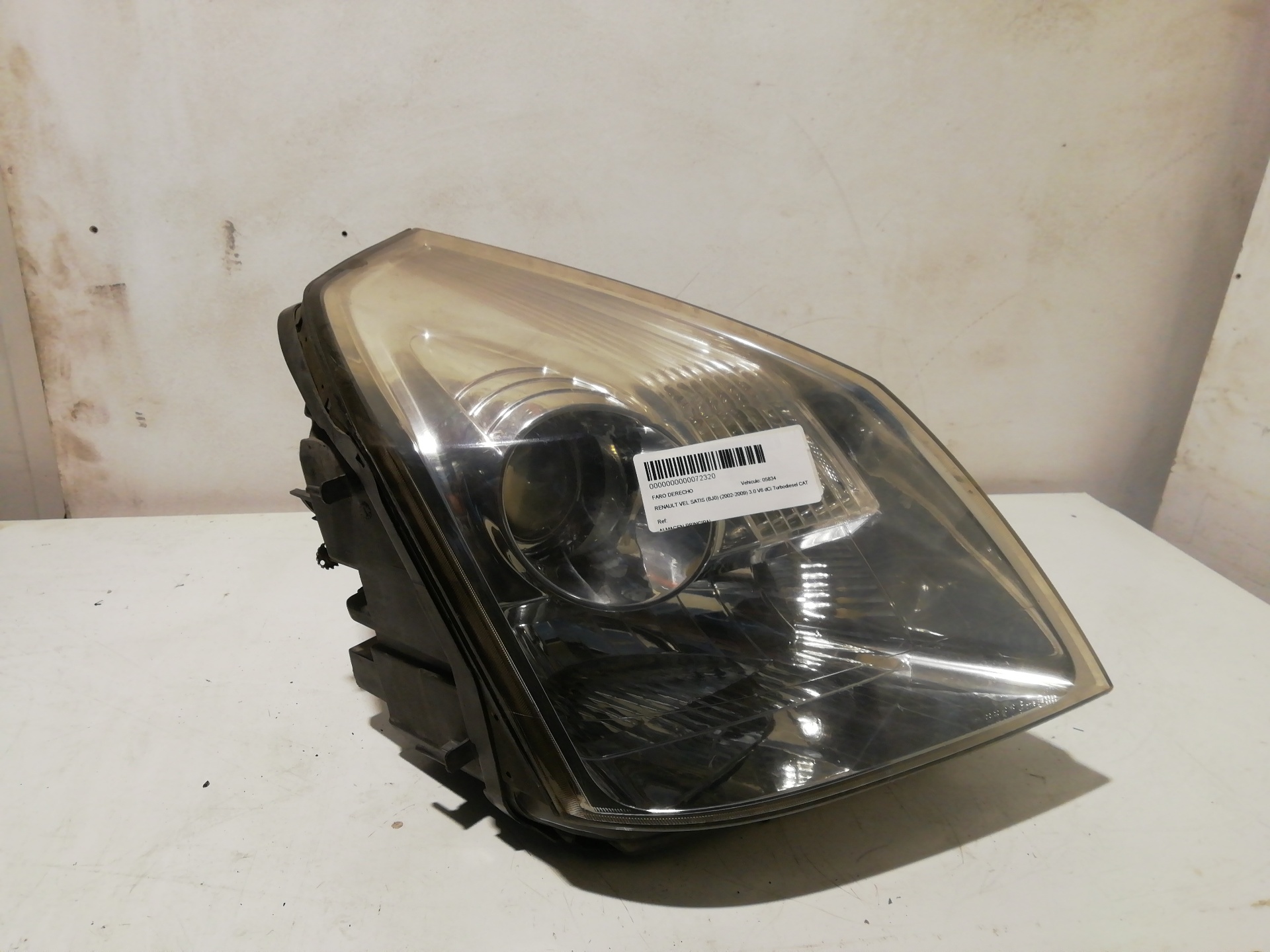 Farol direito RENAULT VEL SATIS (BJ0)