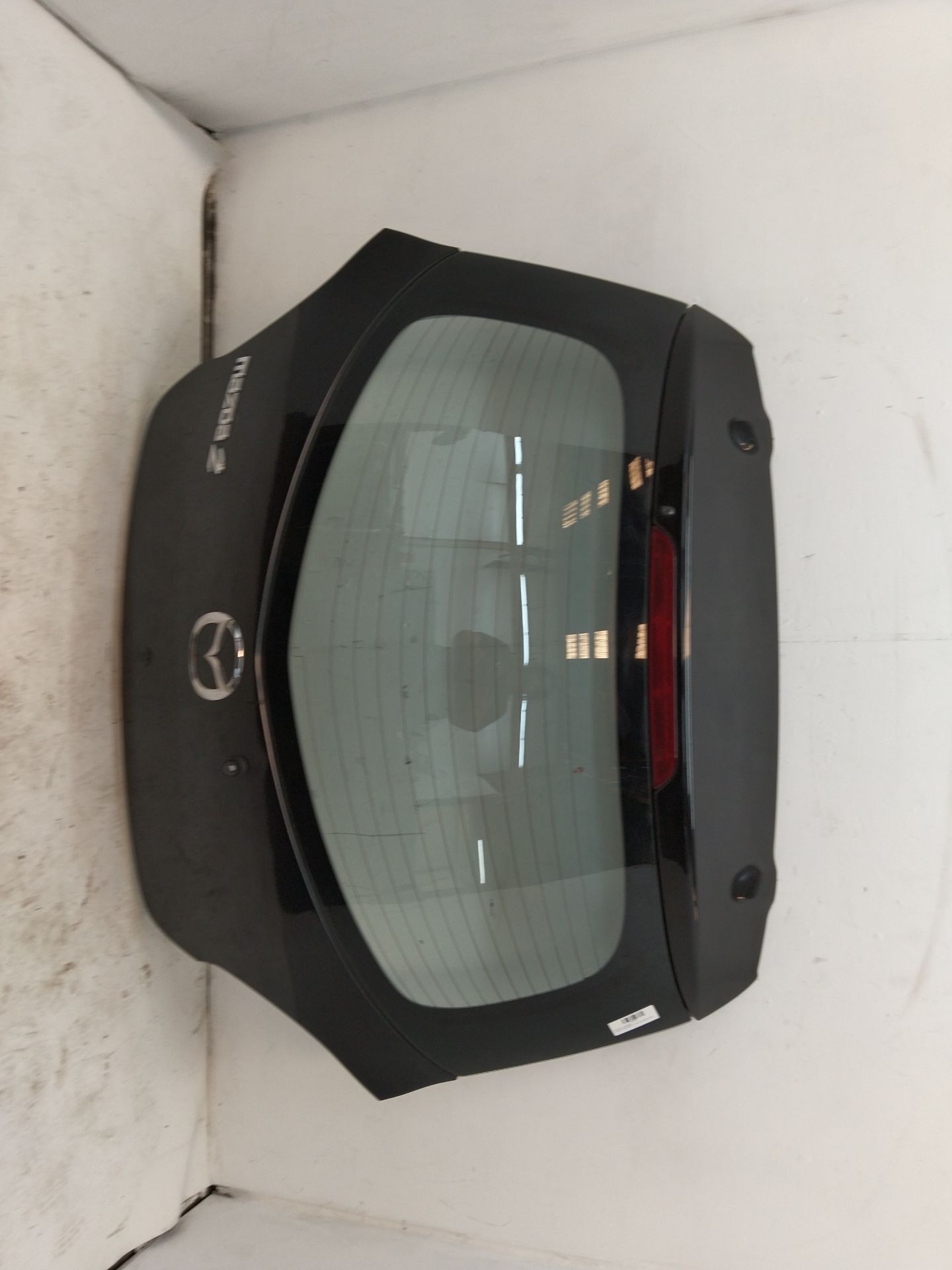 Tampa traseira MAZDA 2 LIM. (DE)
