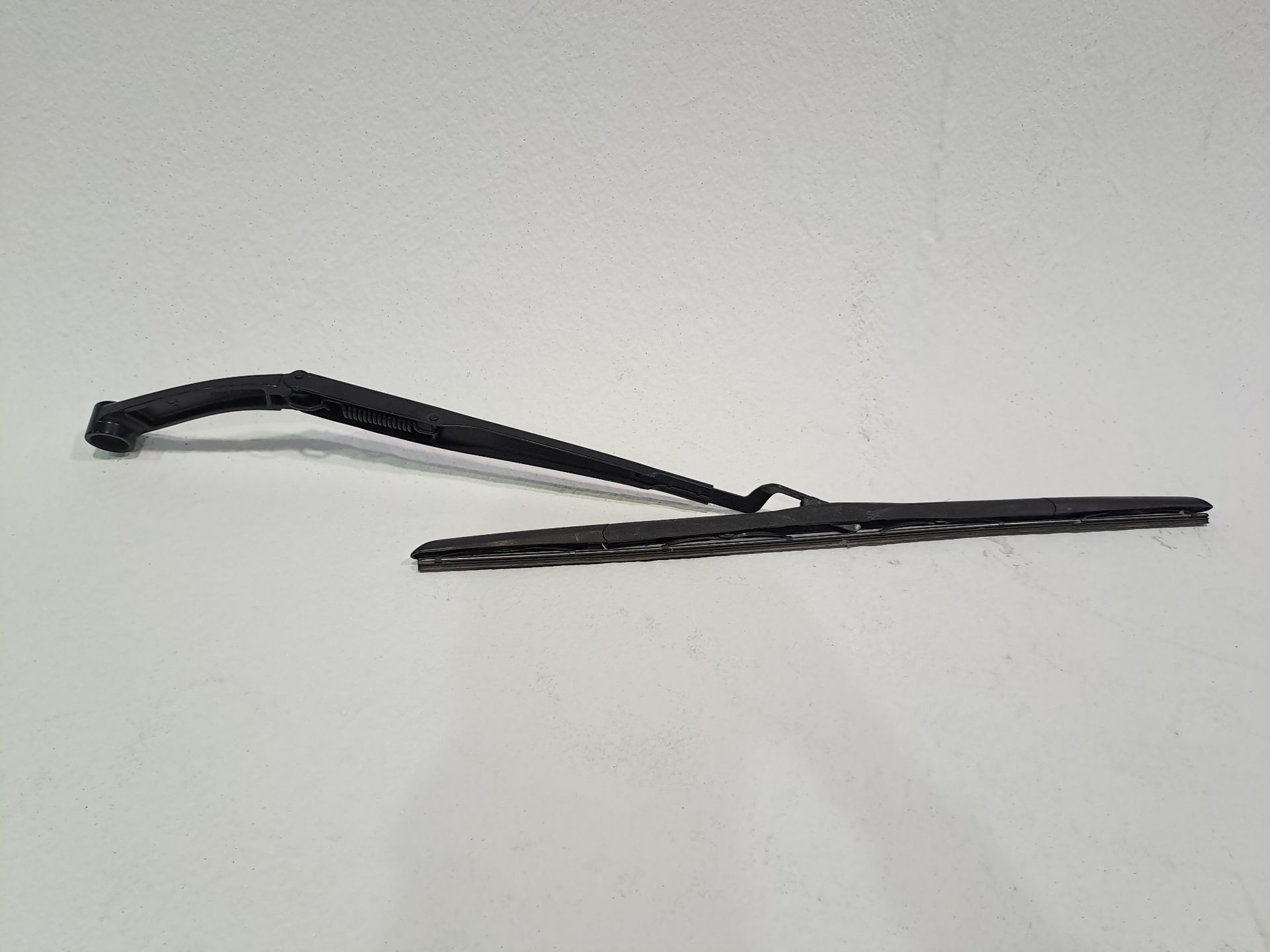 Front Left Wiper Arm KIA SORENTO II (XM)